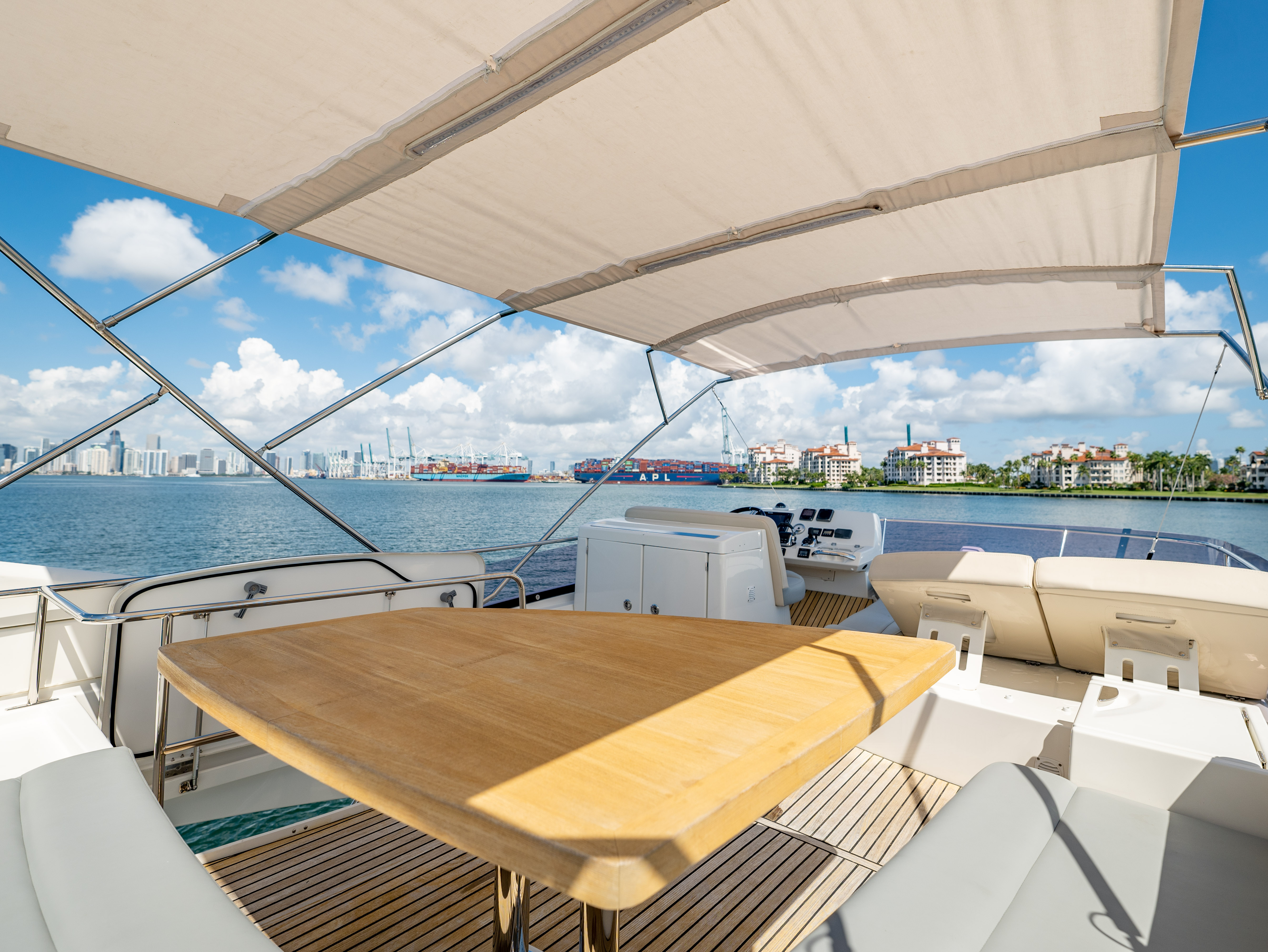 52ft Prestige (2017) - Bimini yacht rental Miami - stern swim platform with water access for snorkeling