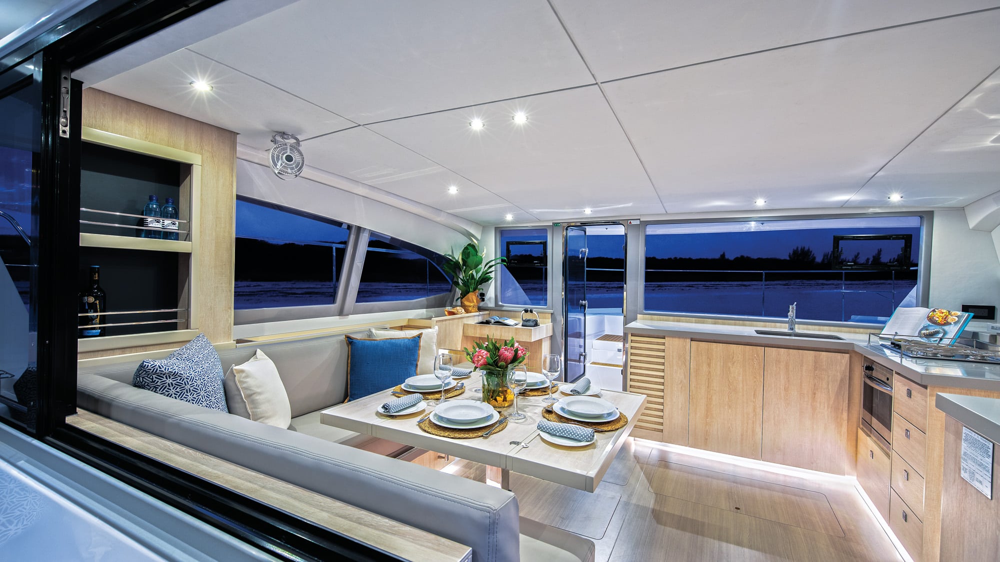 43ft Leopard Power Cat (2017) yacht rental Miami - stern swim platform with water access for snorkeling