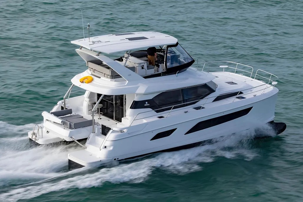 44ft Aquila Power Catamaran (2024) yacht rental Miami - navigation bridge and helm station