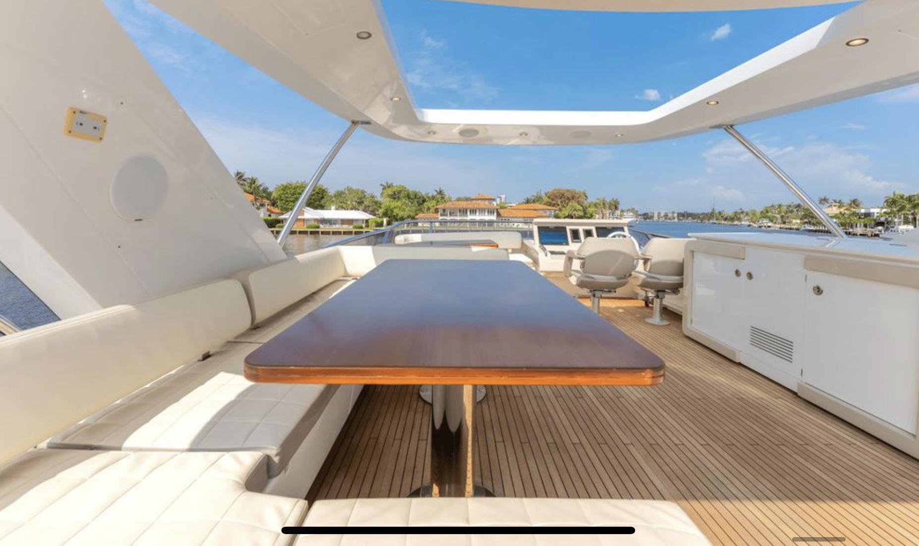 75ft Azimut SR yacht rental Miami - elegant interior salon for corporate events and private gatherings