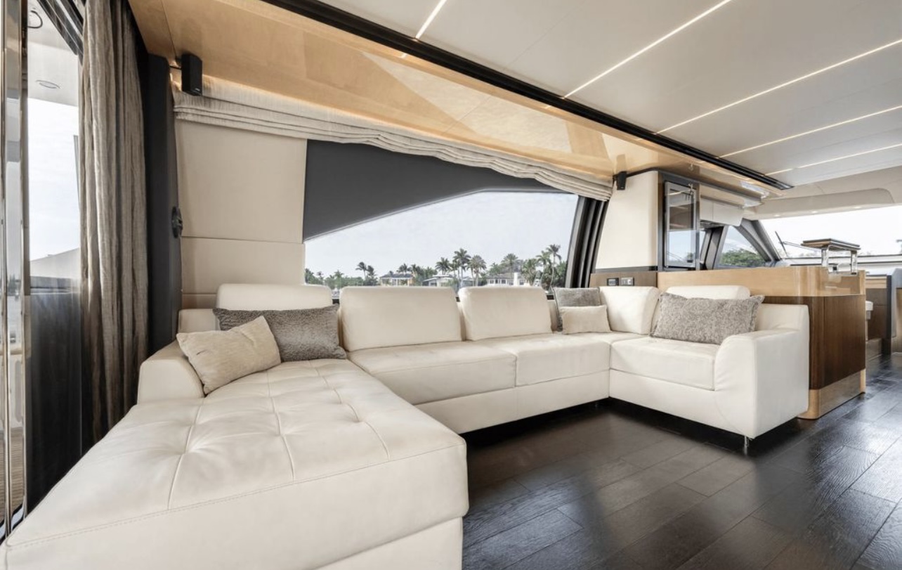 75ft Azimut SR yacht rental Miami - comfortable lounge area for group celebrations