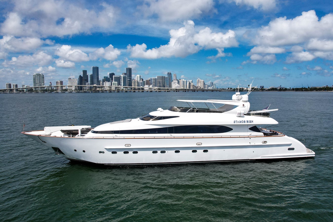 115ft Maiora luxury yacht charter Miami - exterior view perfect for parties and celebrations