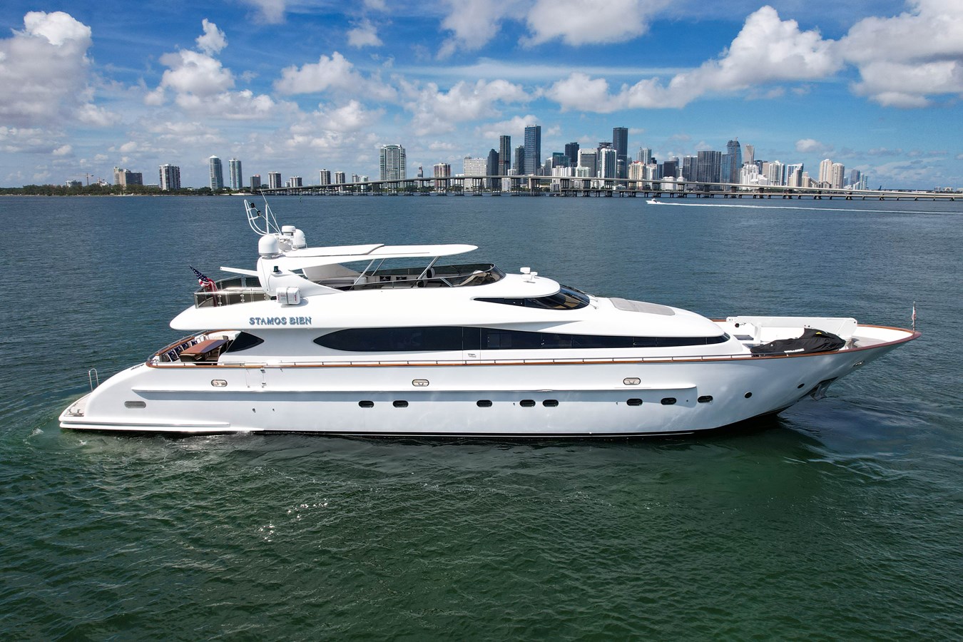 115ft Maiora yacht rental Miami - elegant interior salon for corporate events and private gatherings