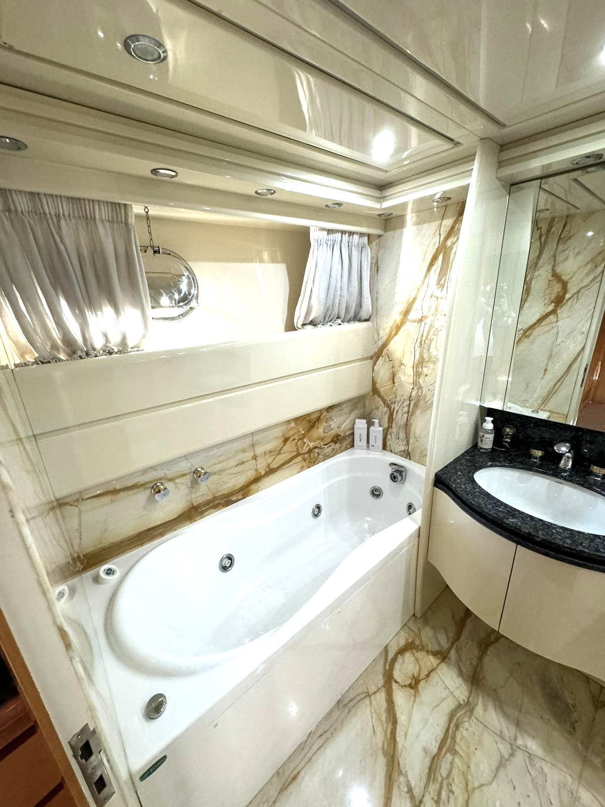 115ft Maiora yacht rental Miami - water toys and recreational equipment