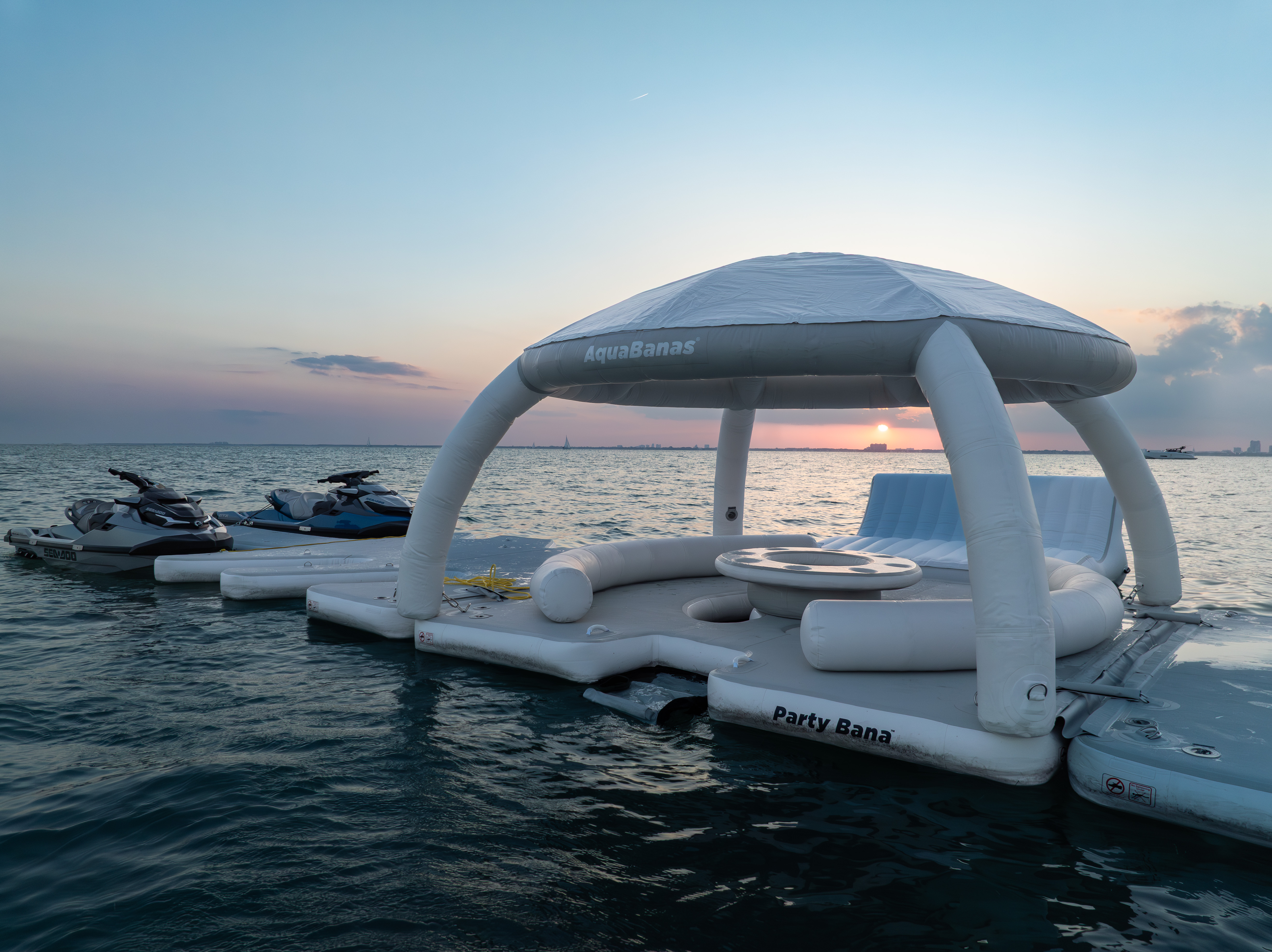 166ft Trinity yacht rental Miami - stern swim platform with water access for snorkeling