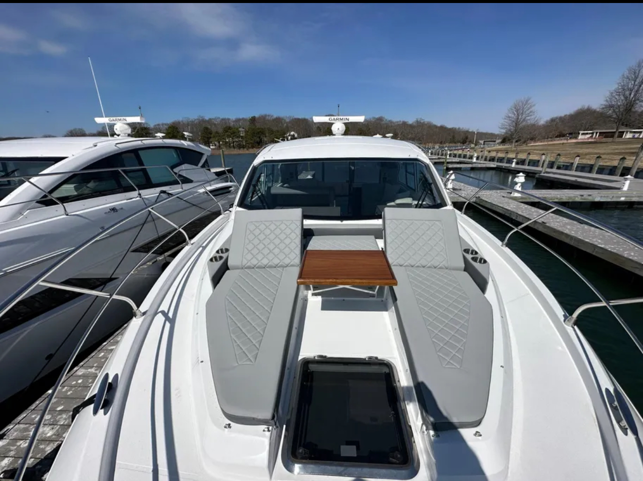45ft Cantius - Bimini yacht rental Miami - bow seating area perfect for sunbathing and relaxation