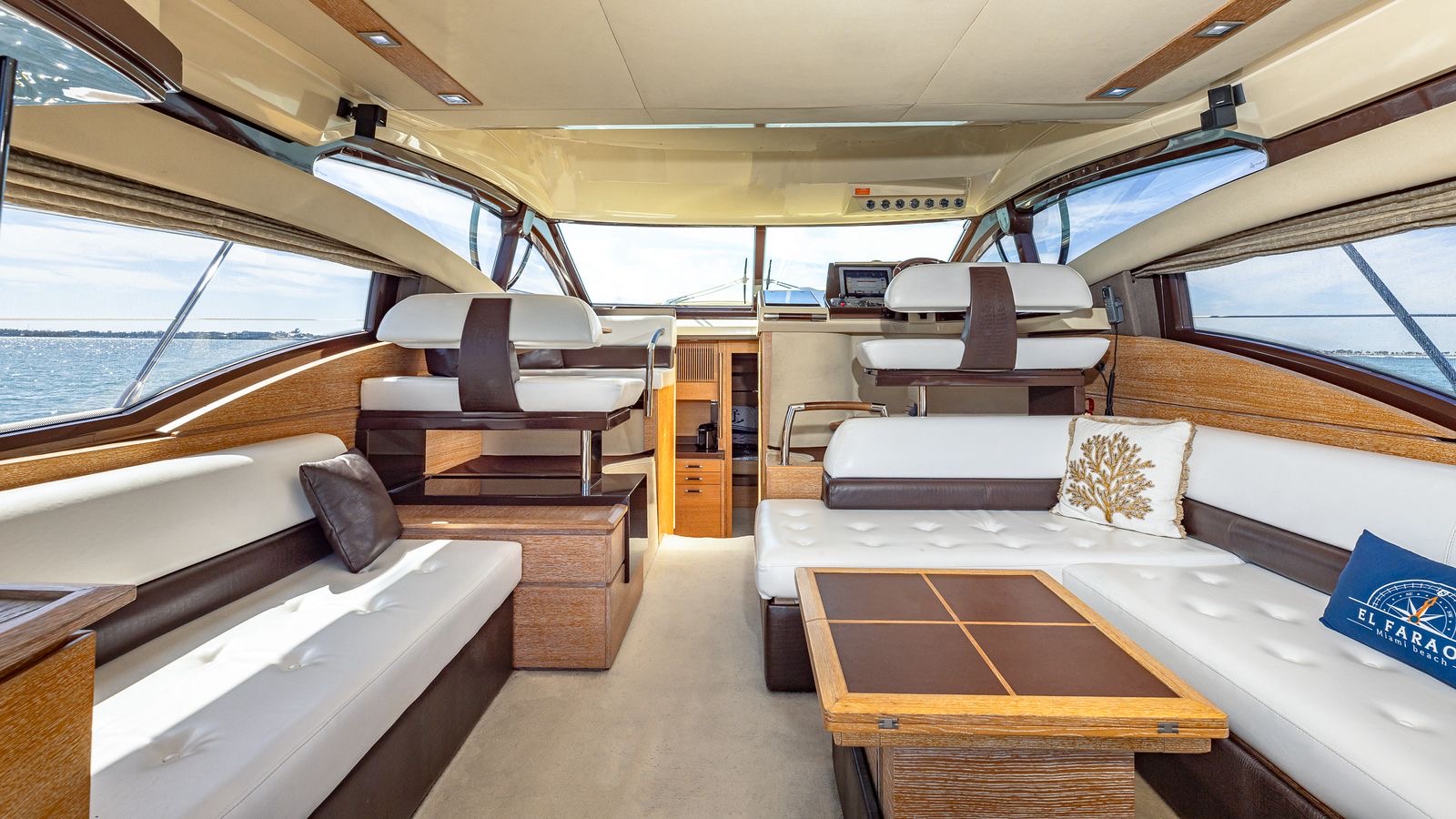 55ft Azimut F yacht rental Miami - navigation bridge and helm station