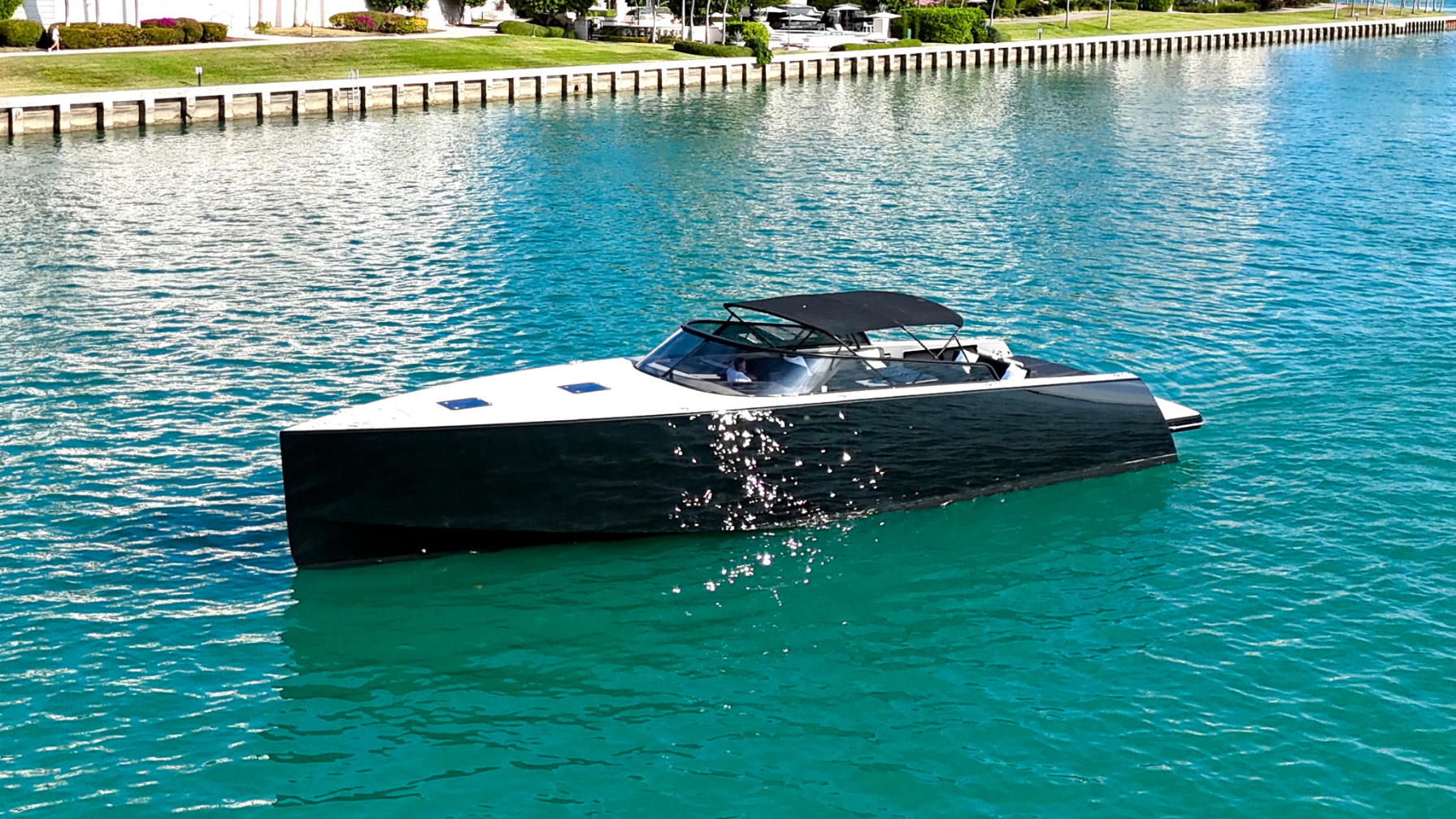 55ft Van Dutch luxury yacht charter Miami - exterior view perfect for parties and celebrations
