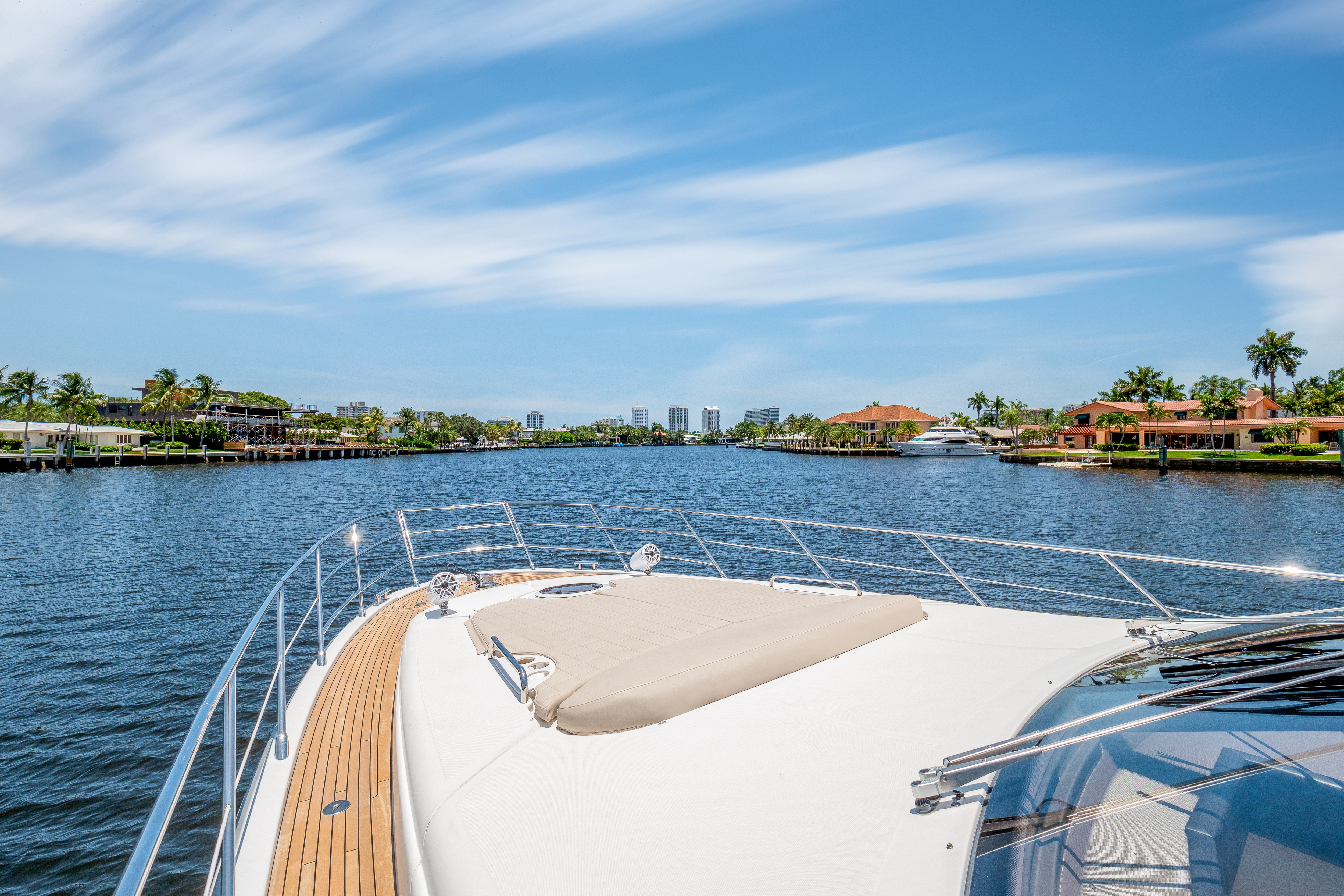 64ft Azimut - FLL yacht rental Miami - navigation bridge and helm station