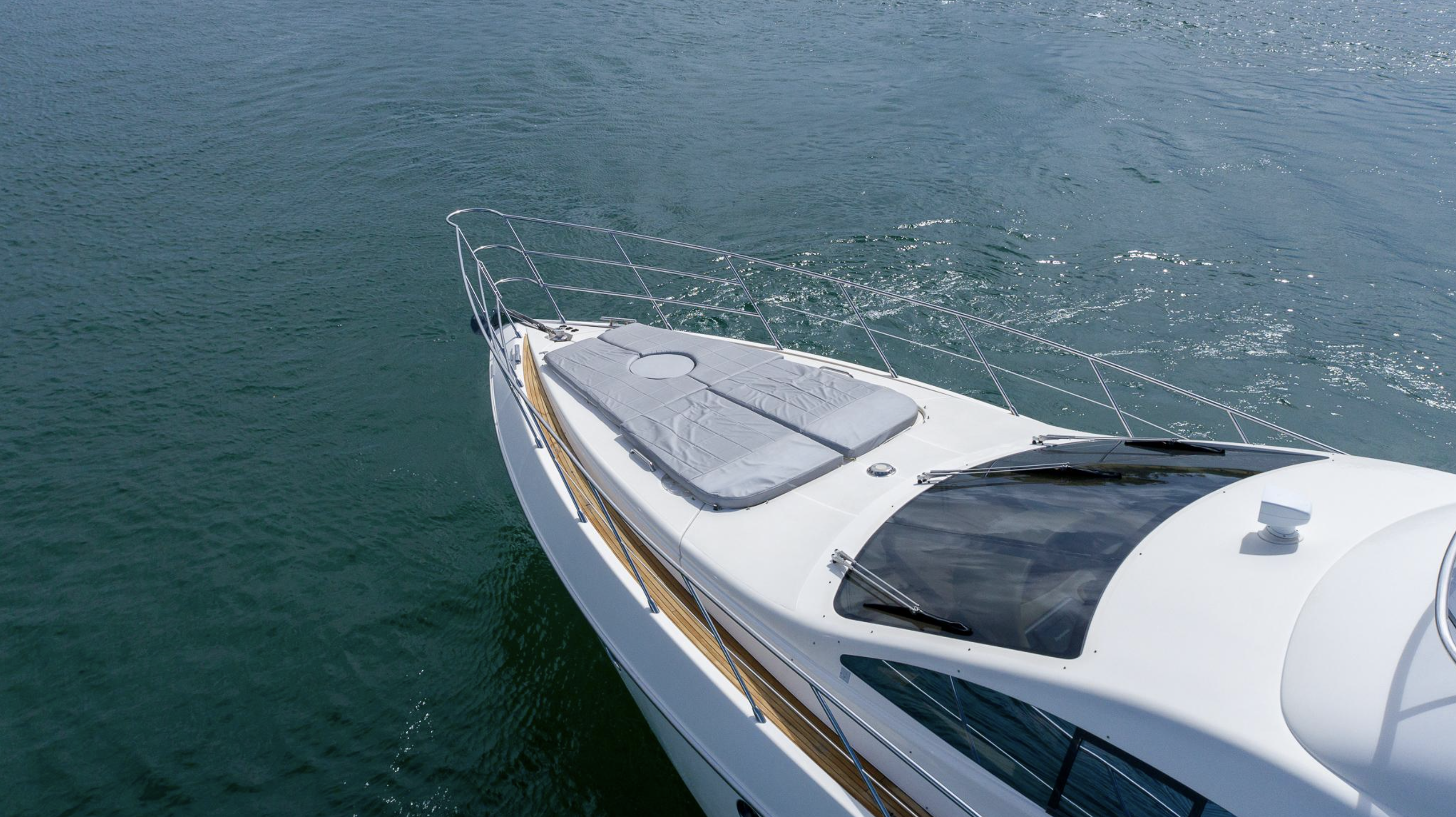 65ft Azimut VC yacht rental Miami - premium amenities and entertainment system