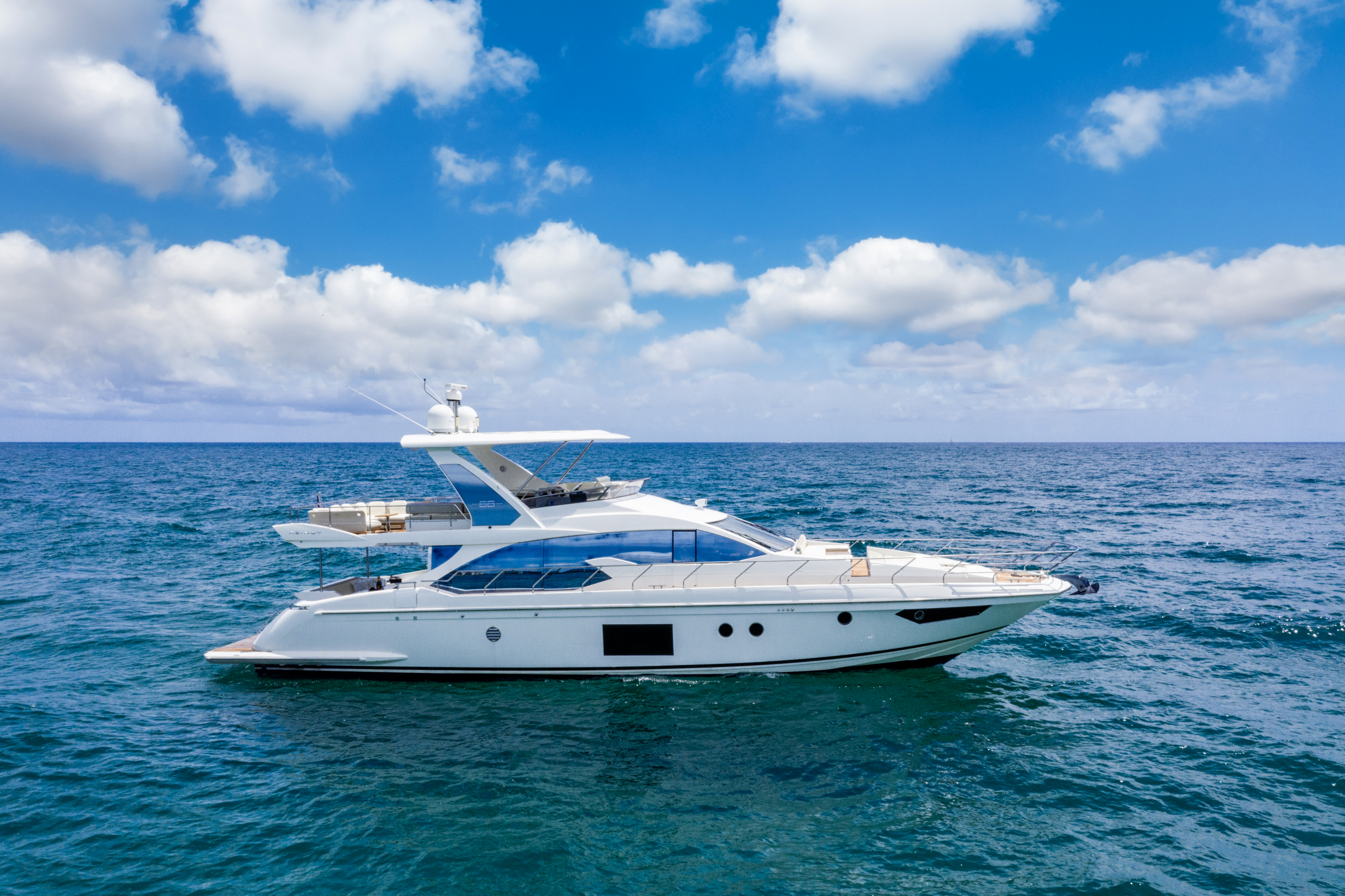 70ft Azimut GB yacht rental Miami - bow seating area perfect for sunbathing and relaxation