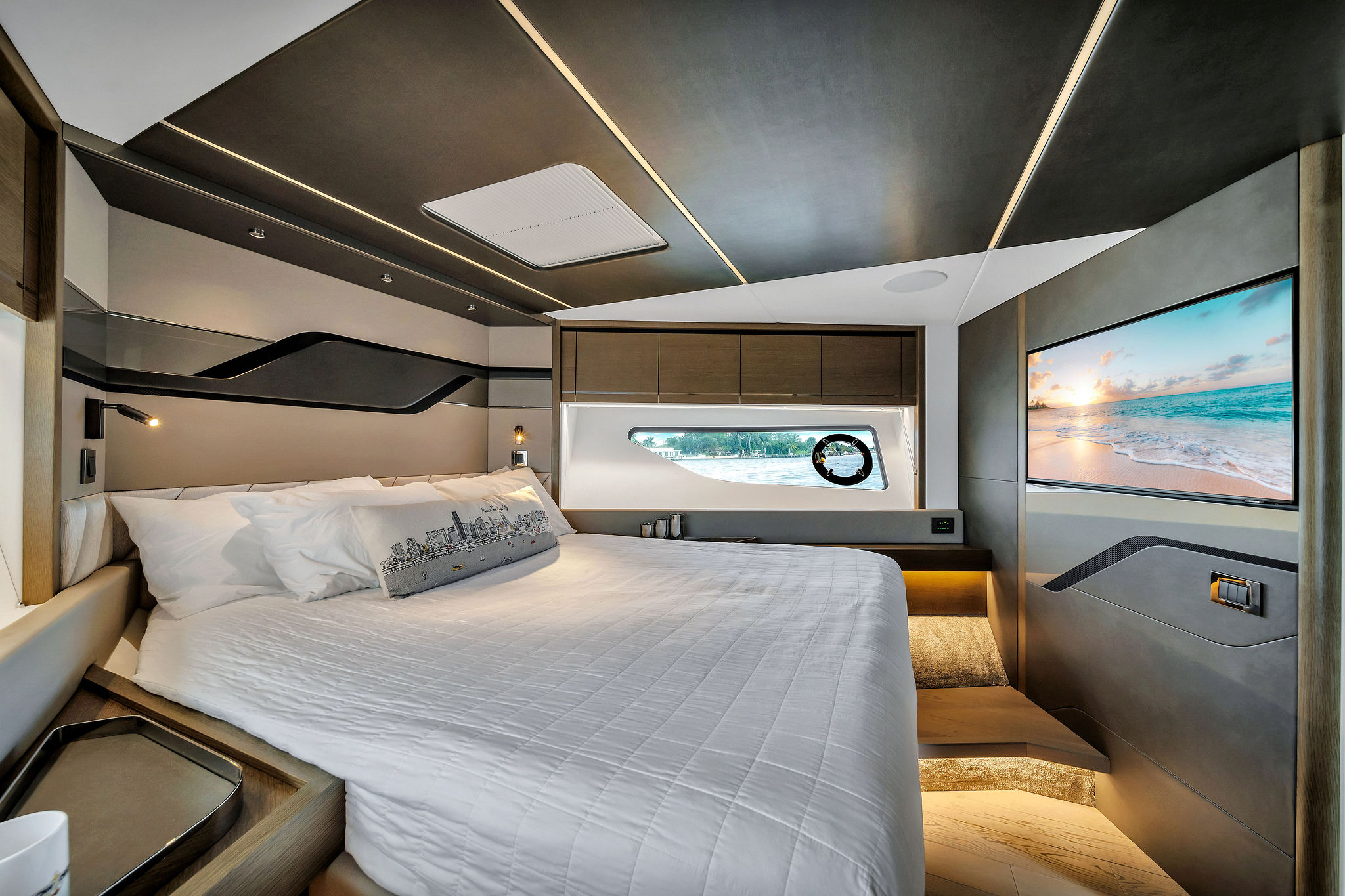 74ft Sunseeker yacht rental Miami - navigation bridge and helm station