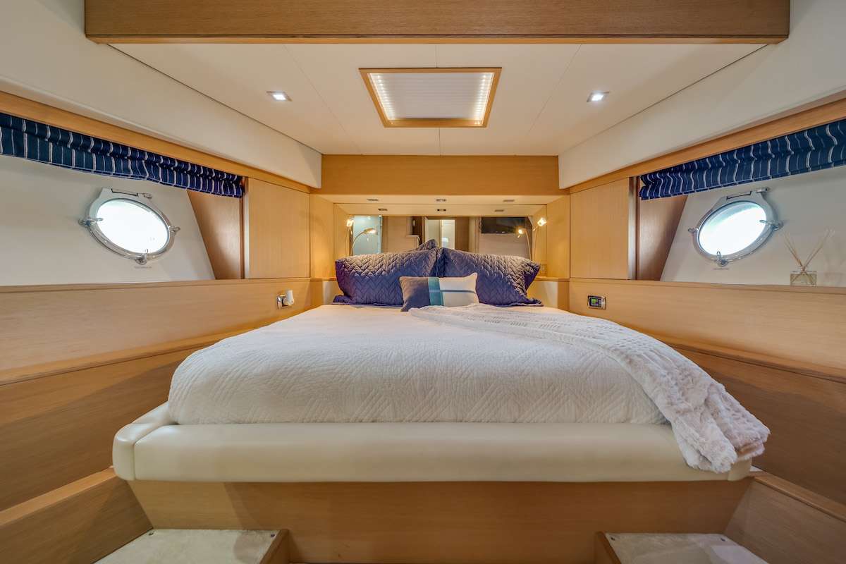 75ft Aicon yacht rental Miami - flybridge with panoramic views of Miami skyline
