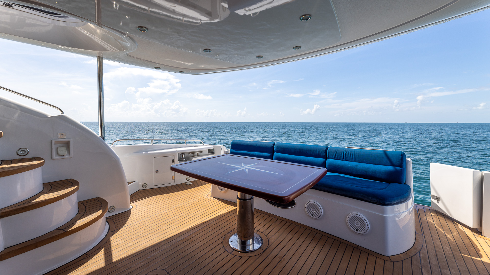 80ft Sunseeker yacht rental Miami - bow seating area perfect for sunbathing and relaxation