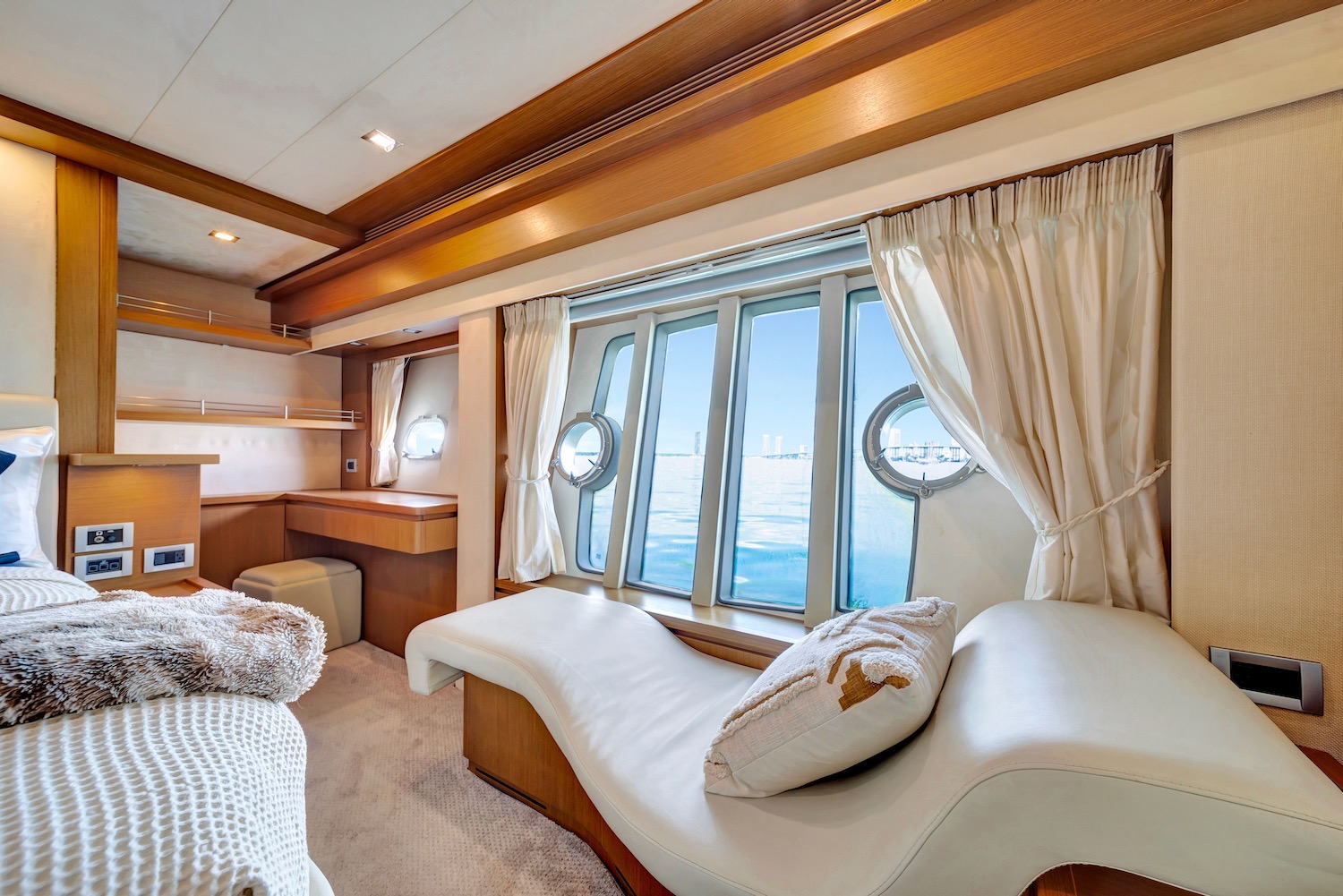 85ft Ferretti yacht rental Miami - navigation bridge and helm station