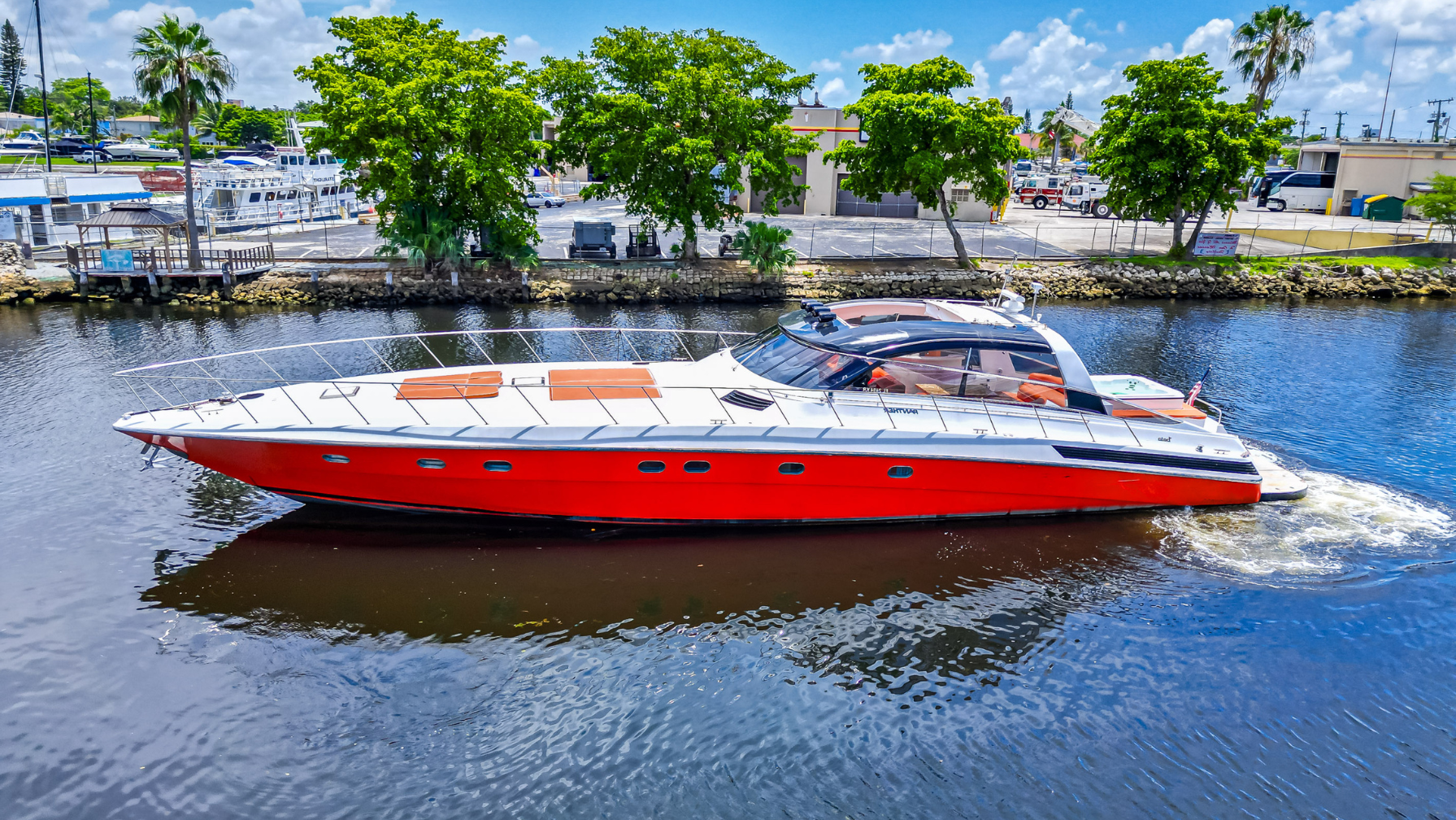 85ft Baia Panther luxury yacht charter Miami - exterior view perfect for parties and celebrations