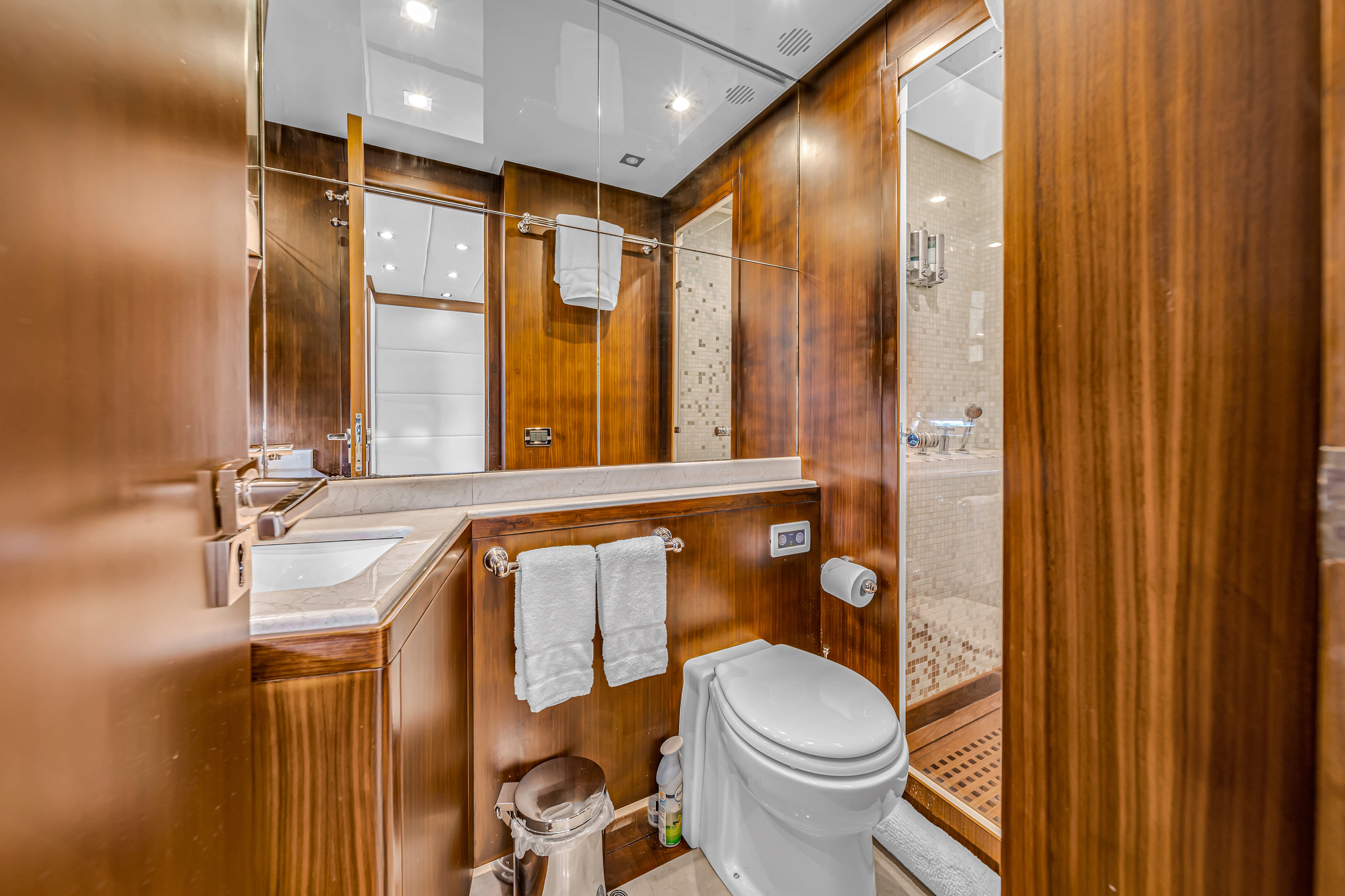 105ft Leopard (2022) yacht rental Miami - navigation bridge and helm station