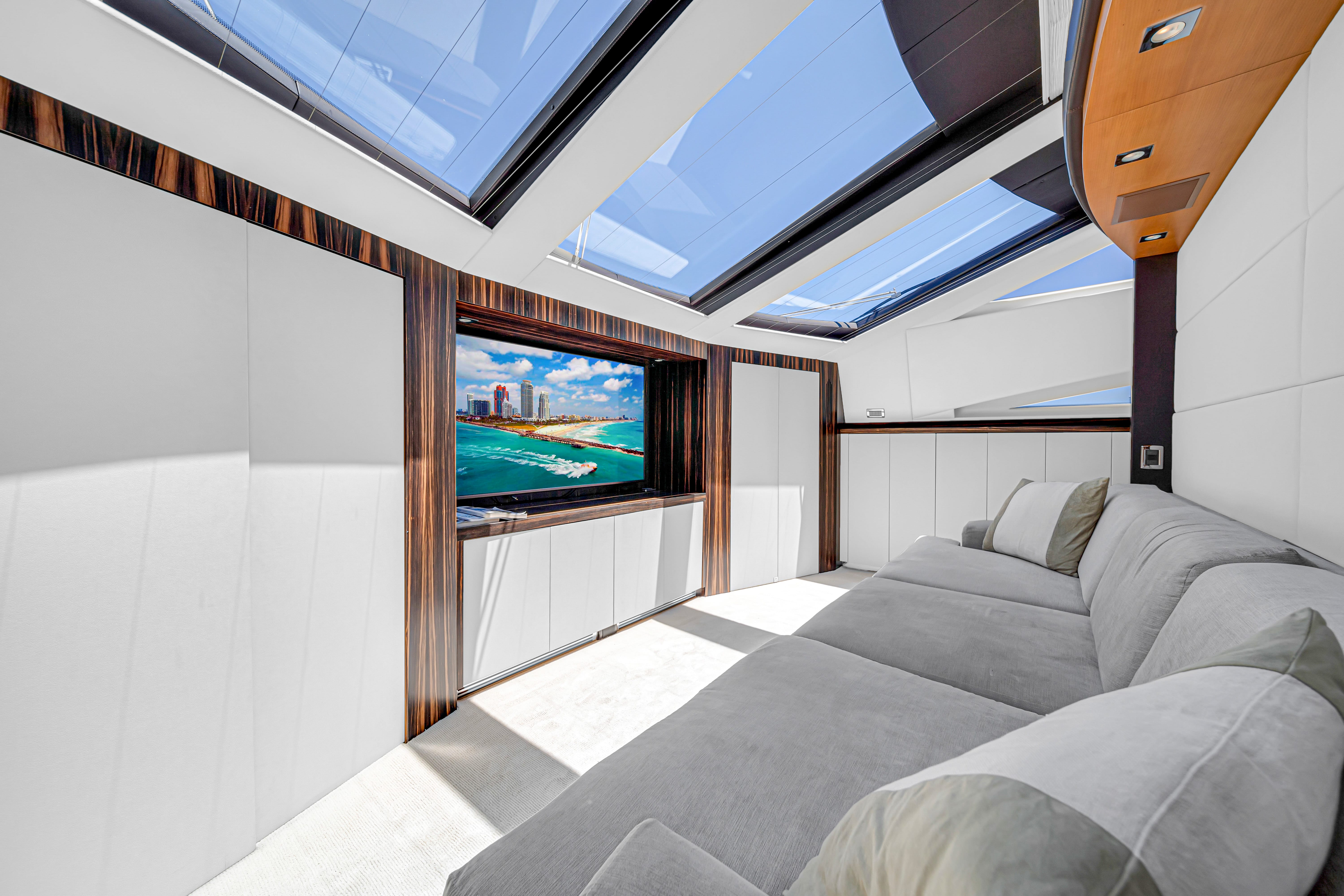 105ft Leopard (2022) yacht rental Miami - flybridge with panoramic views of Miami skyline