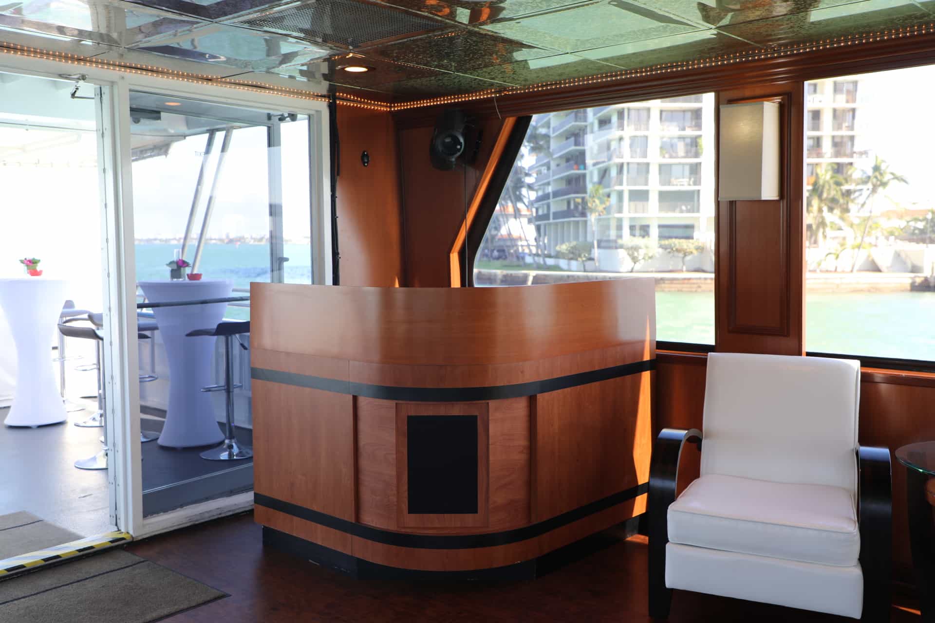 100ft Midsun yacht rental Miami - spacious deck area ideal for sunset cruises and bachelorette parties