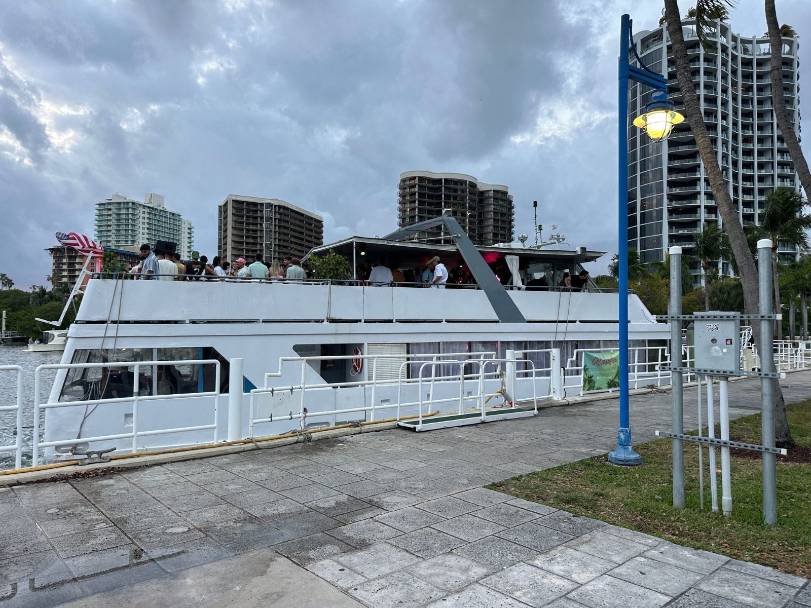 75ft Celeb yacht rental Miami - bow seating area perfect for sunbathing and relaxation