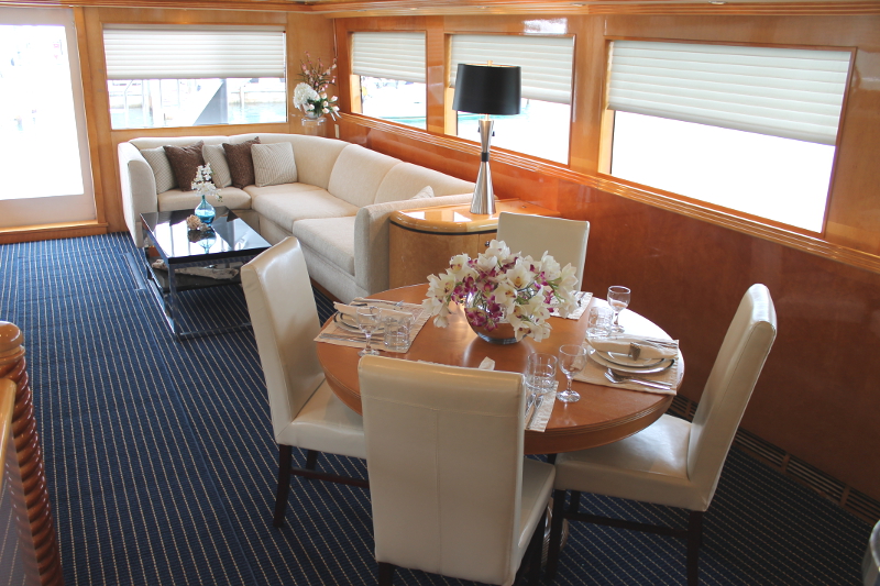 80ft Sol yacht rental Miami - premium amenities and entertainment system