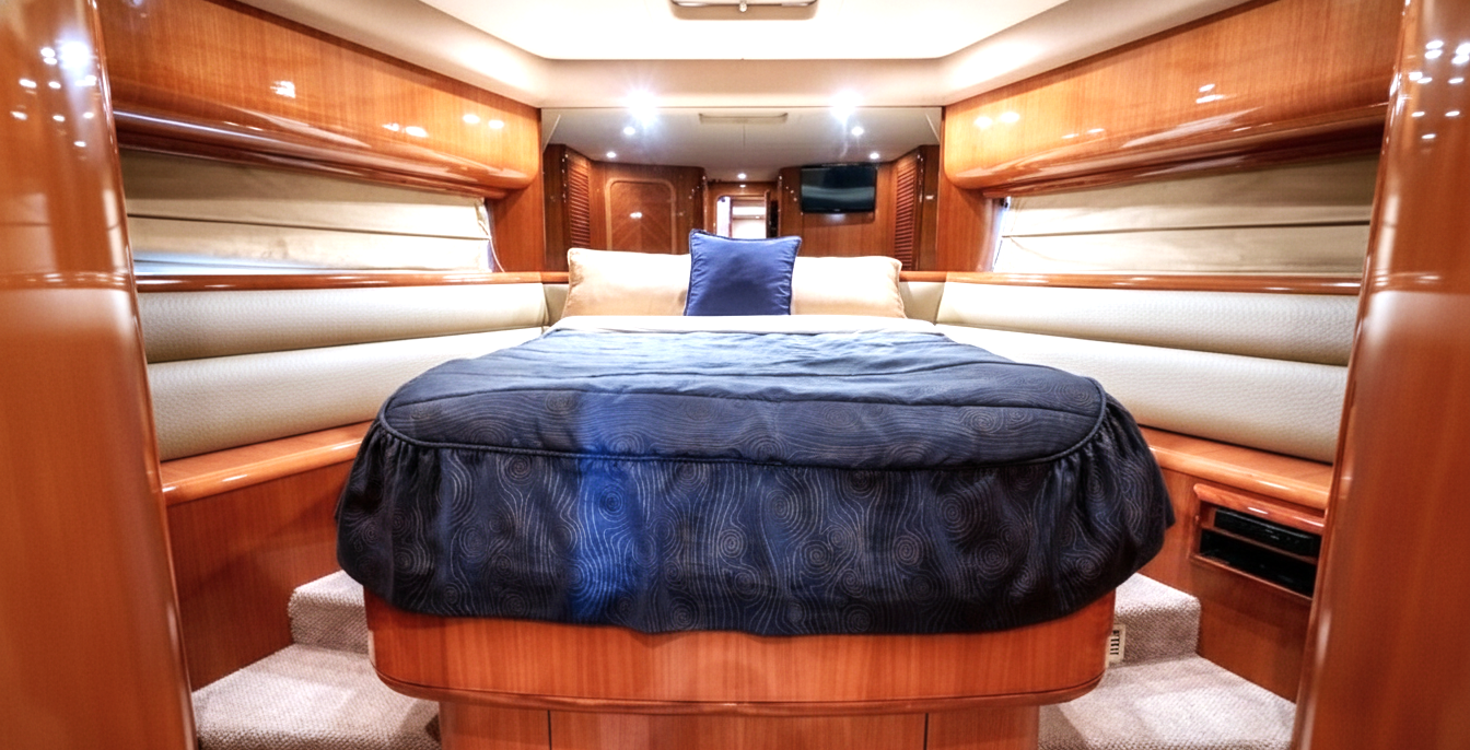 80ft Uniesse L yacht rental Miami - comfortable lounge area for group celebrations