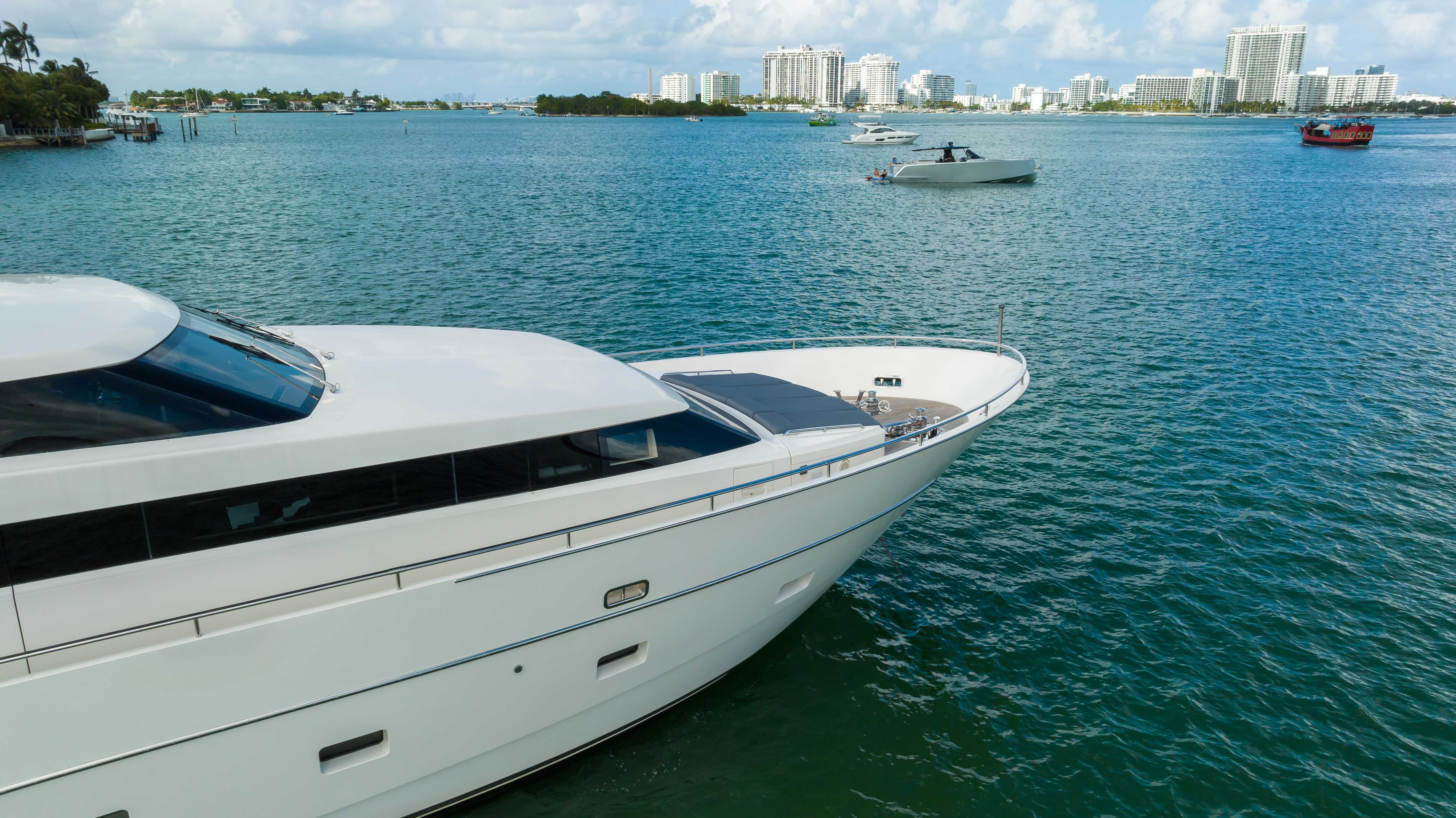 97ft San Lorenzo yacht rental Miami - navigation bridge and helm station