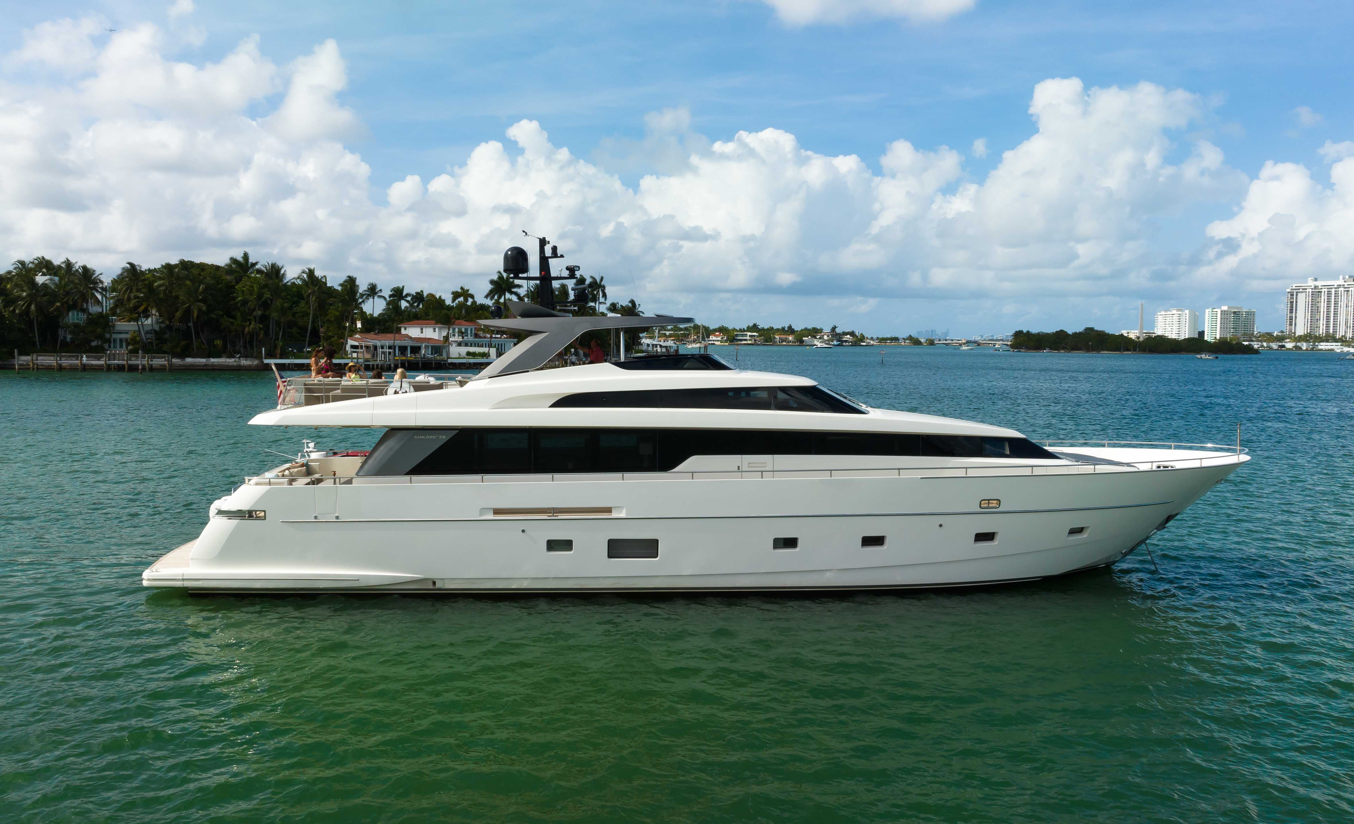 97ft San Lorenzo yacht rental Miami - flybridge with panoramic views of Miami skyline