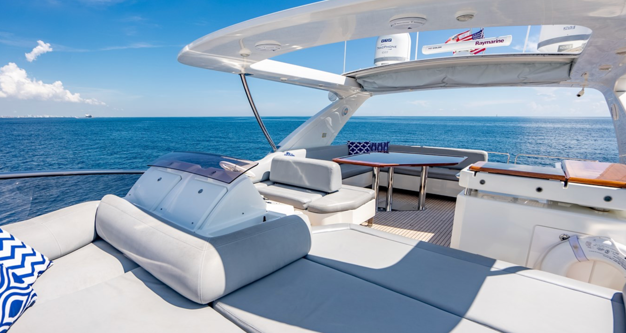 70ft Azimut DLT yacht rental Miami - navigation bridge and helm station