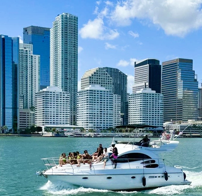 45ft Azimut D yacht rental Miami - flybridge with panoramic views of Miami skyline