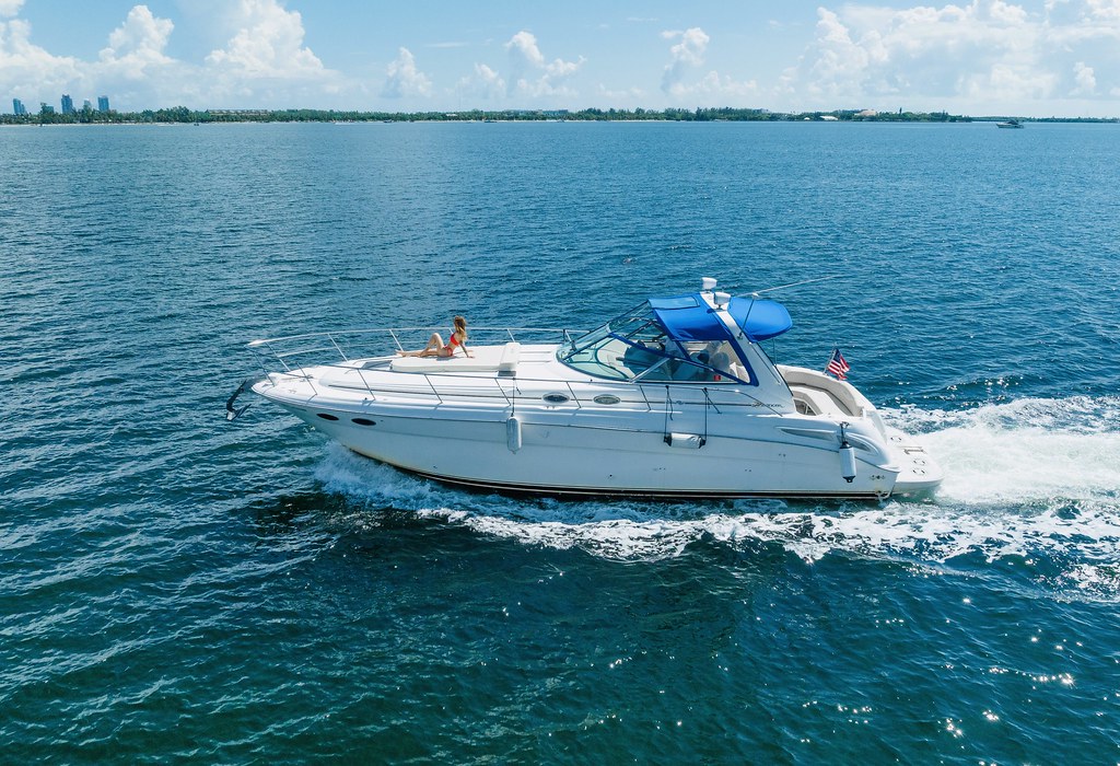 45’ SUNDANCER “BLUE” luxury yacht charter Miami - exterior view perfect for parties and celebrations