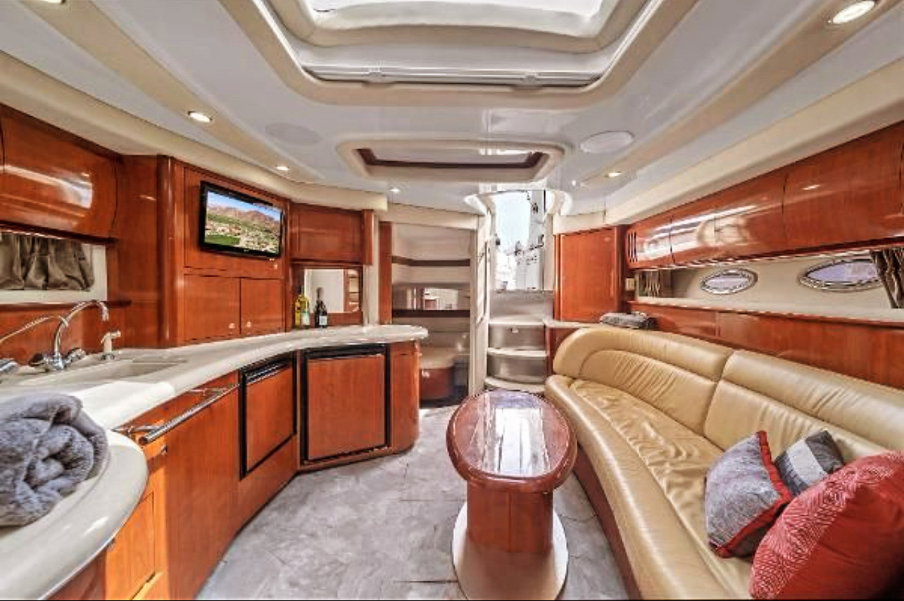 50ft Sundancer yacht rental Miami - stern swim platform with water access for snorkeling
