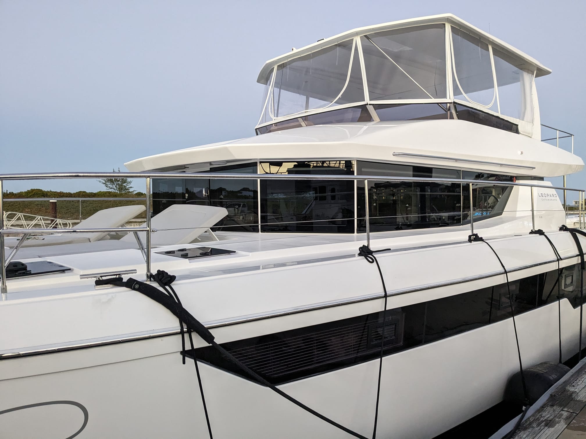 53ft Leopard (2023) yacht rental Miami - stern swim platform with water access for snorkeling