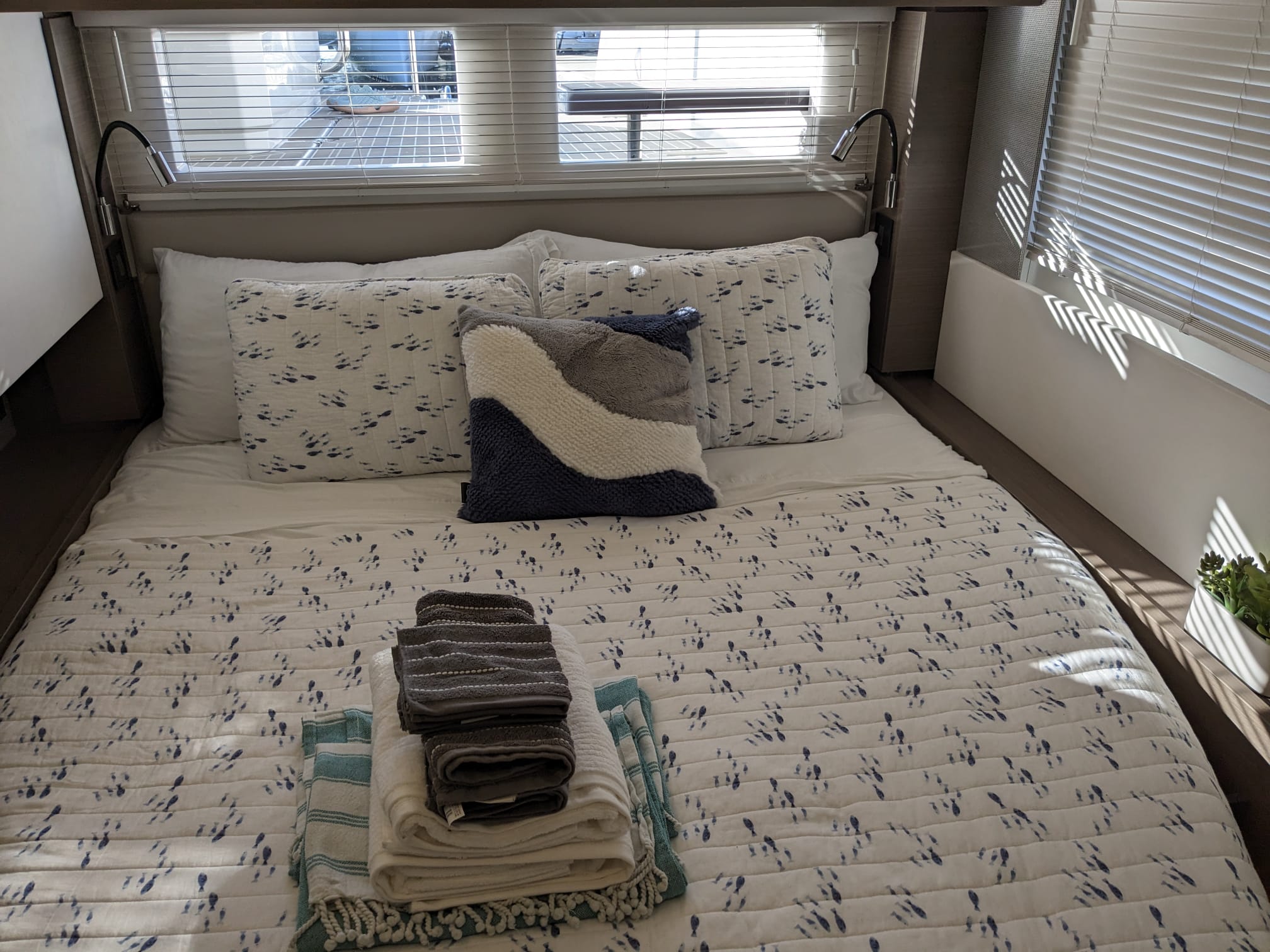 53ft Leopard (2023) yacht rental Miami - bow seating area perfect for sunbathing and relaxation