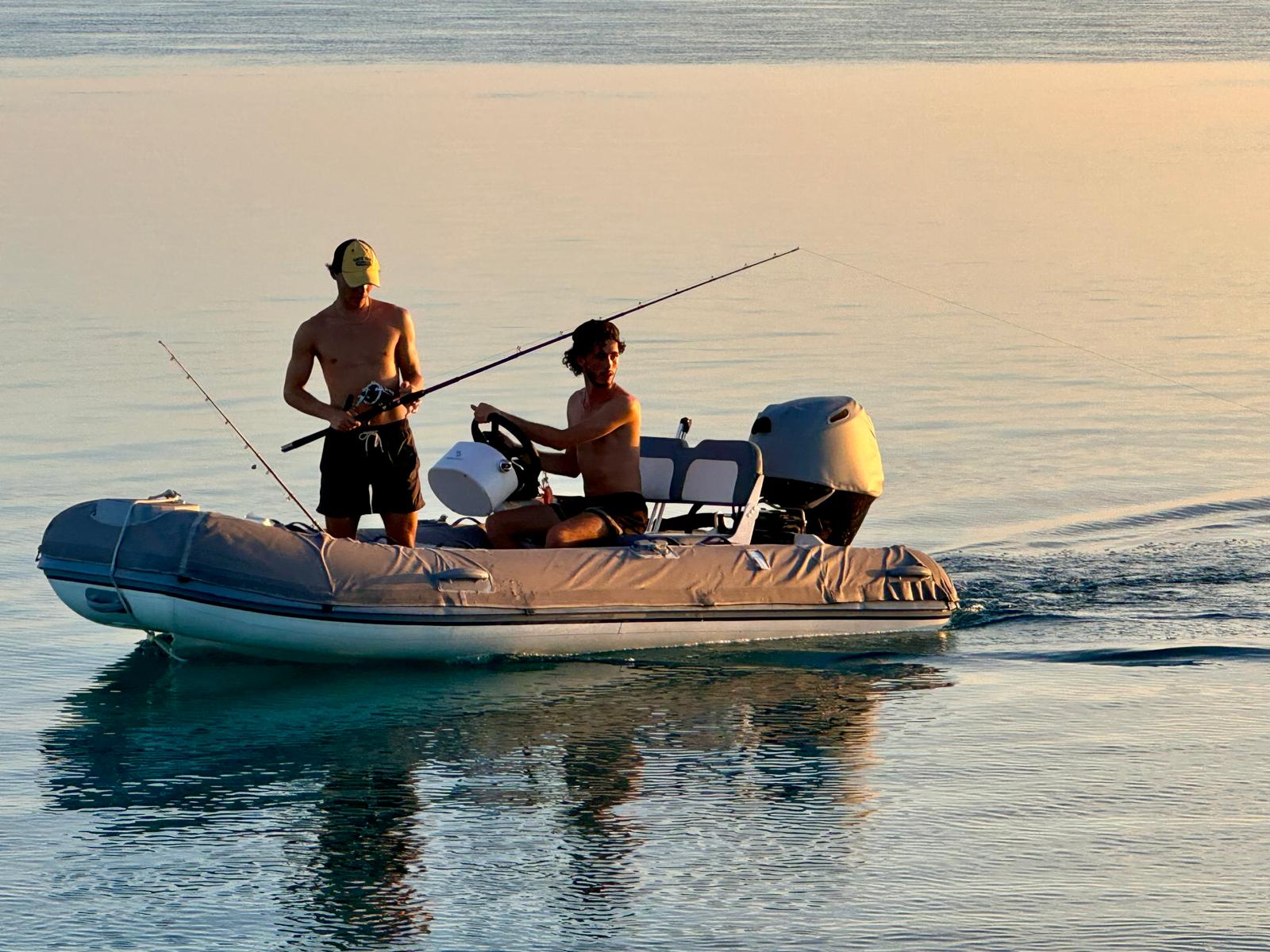 53ft Leopard (2023) yacht rental Miami - navigation bridge and helm station