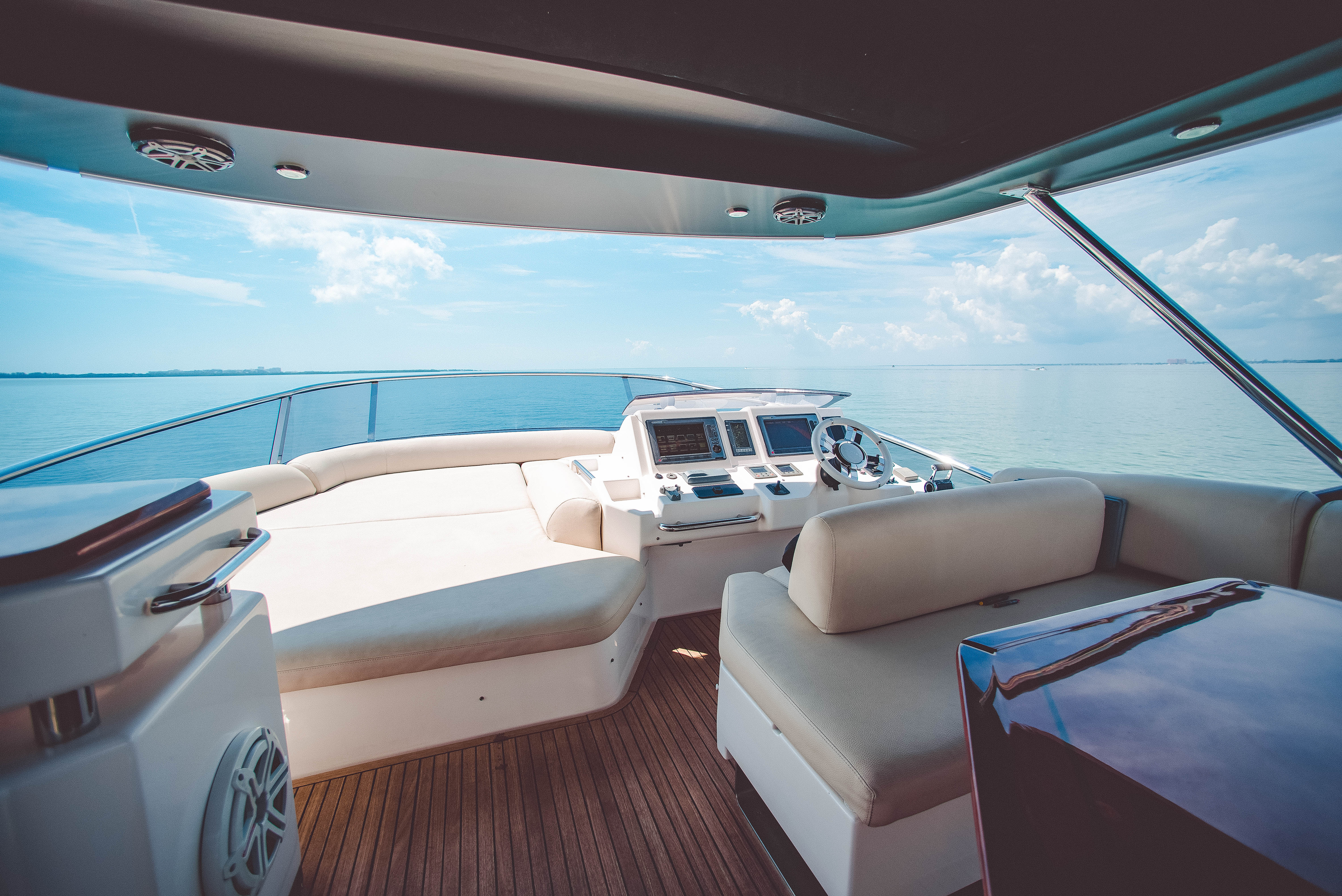 70ft Azimut F (2025R) yacht rental Miami - flybridge with panoramic views of Miami skyline
