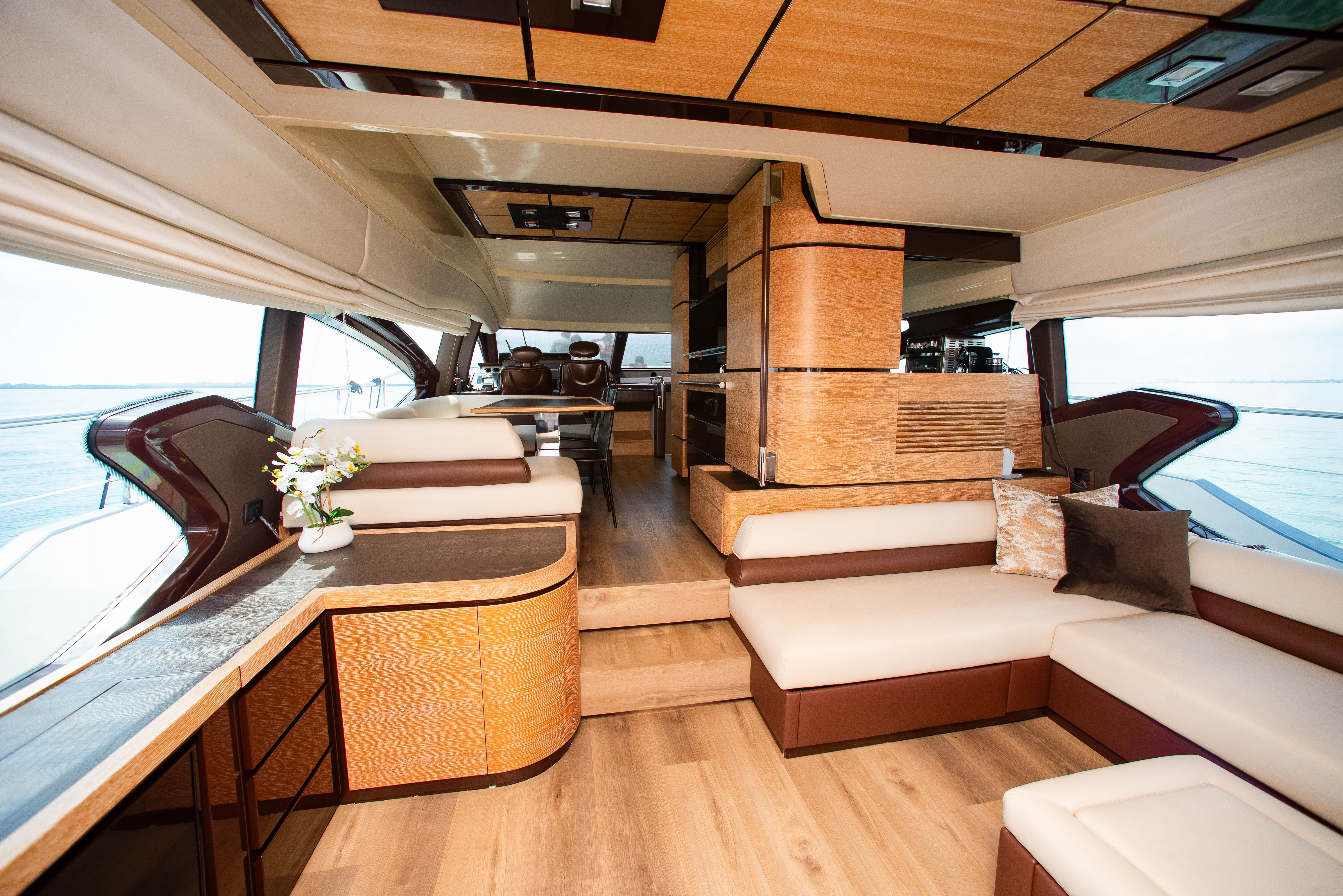 70ft Azimut F (2025R) yacht rental Miami - stern swim platform with water access for snorkeling