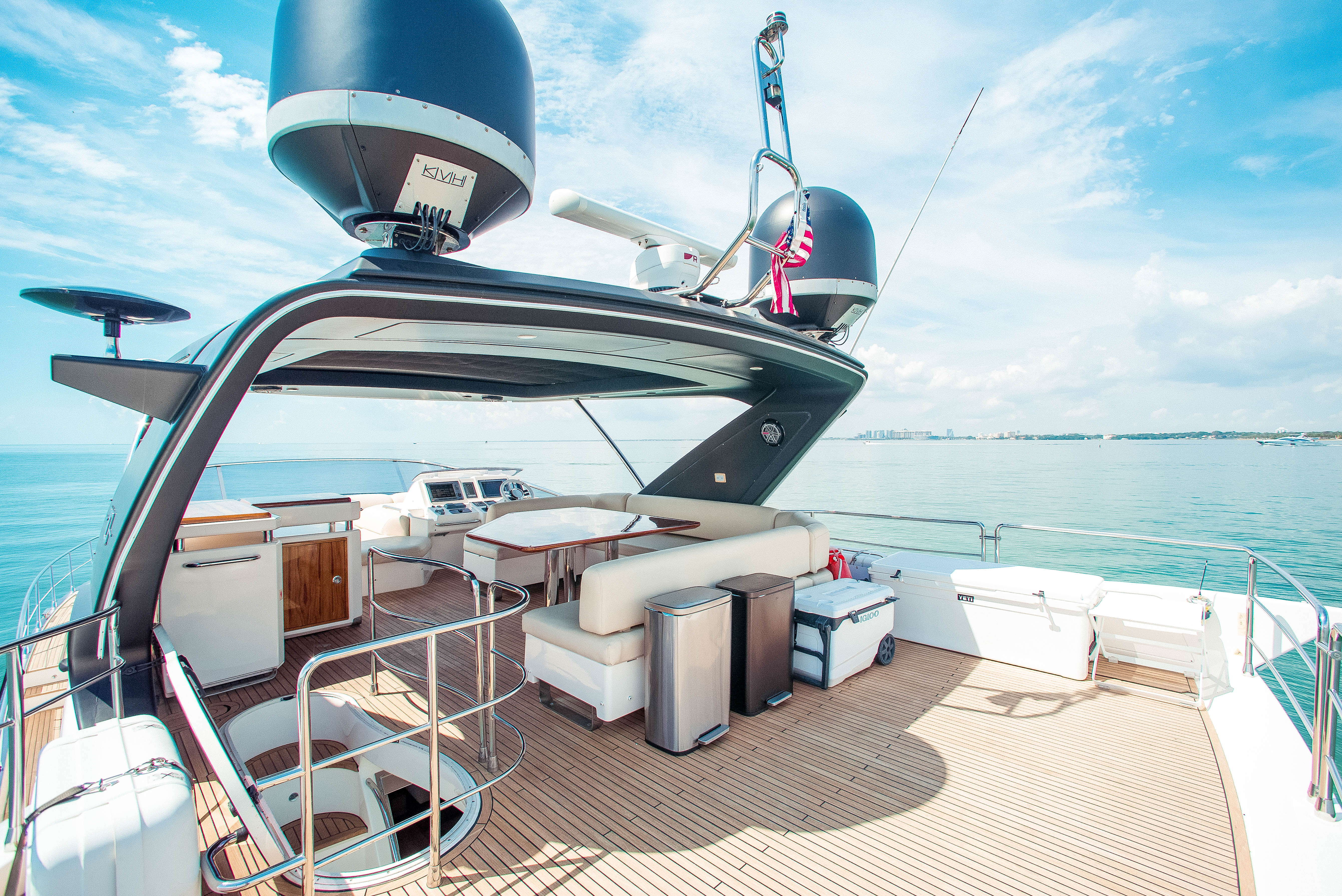70ft Azimut F (2025R) yacht rental Miami - galley kitchen for catered yacht events