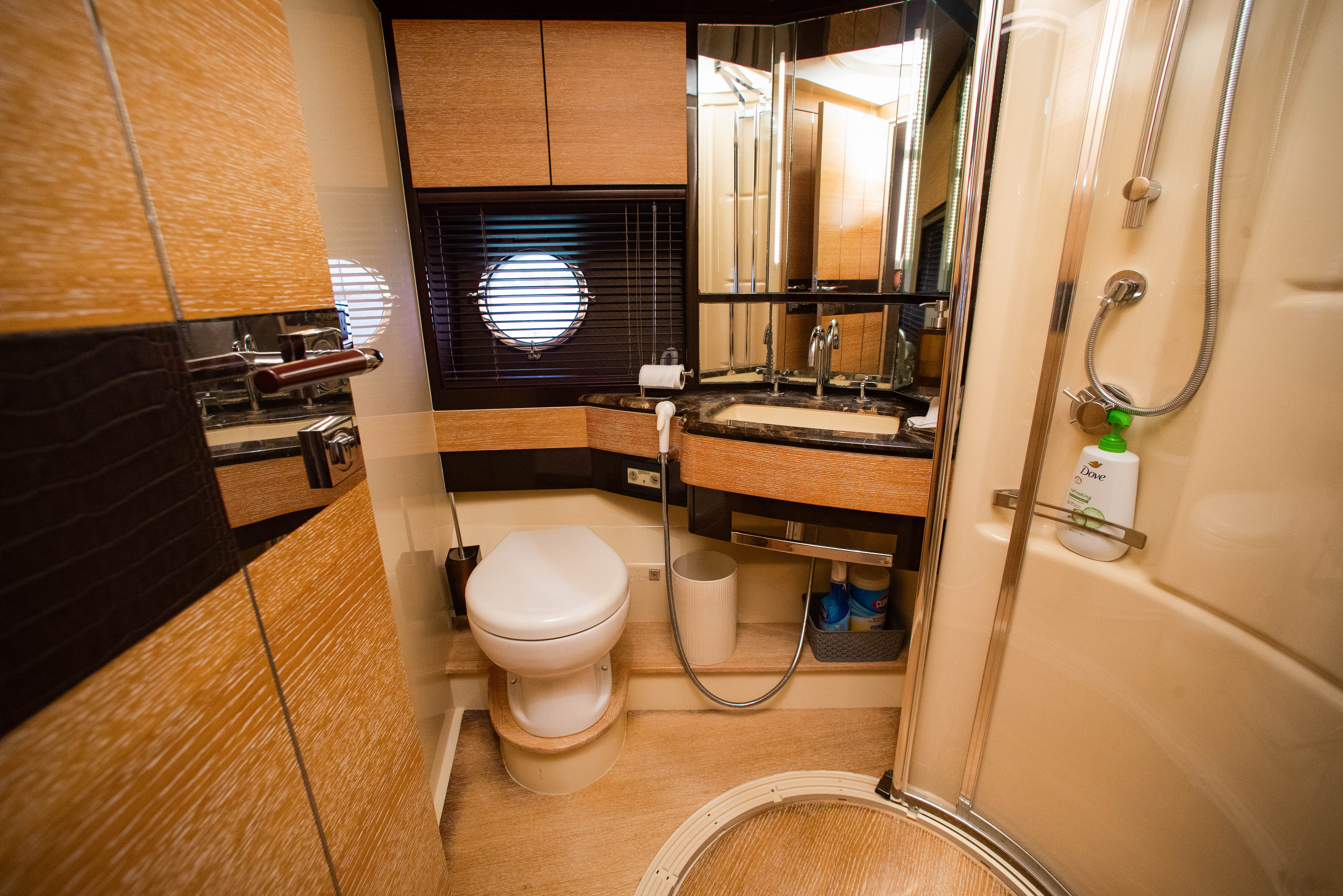 70ft Azimut F (2025R) yacht rental Miami - comfortable lounge area for group celebrations