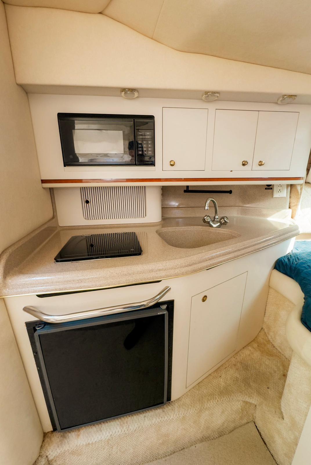 35ft Searay yacht rental Miami - water toys and recreational equipment