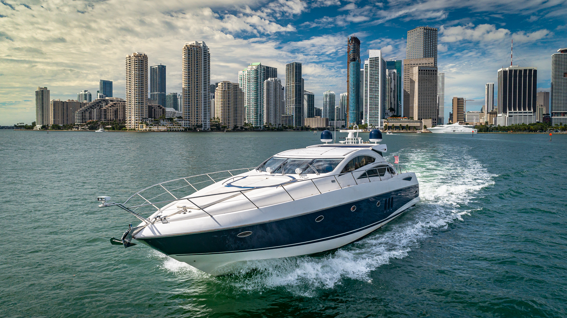 75ft Sunseeker Aquah yacht rental Miami - premium amenities and entertainment system