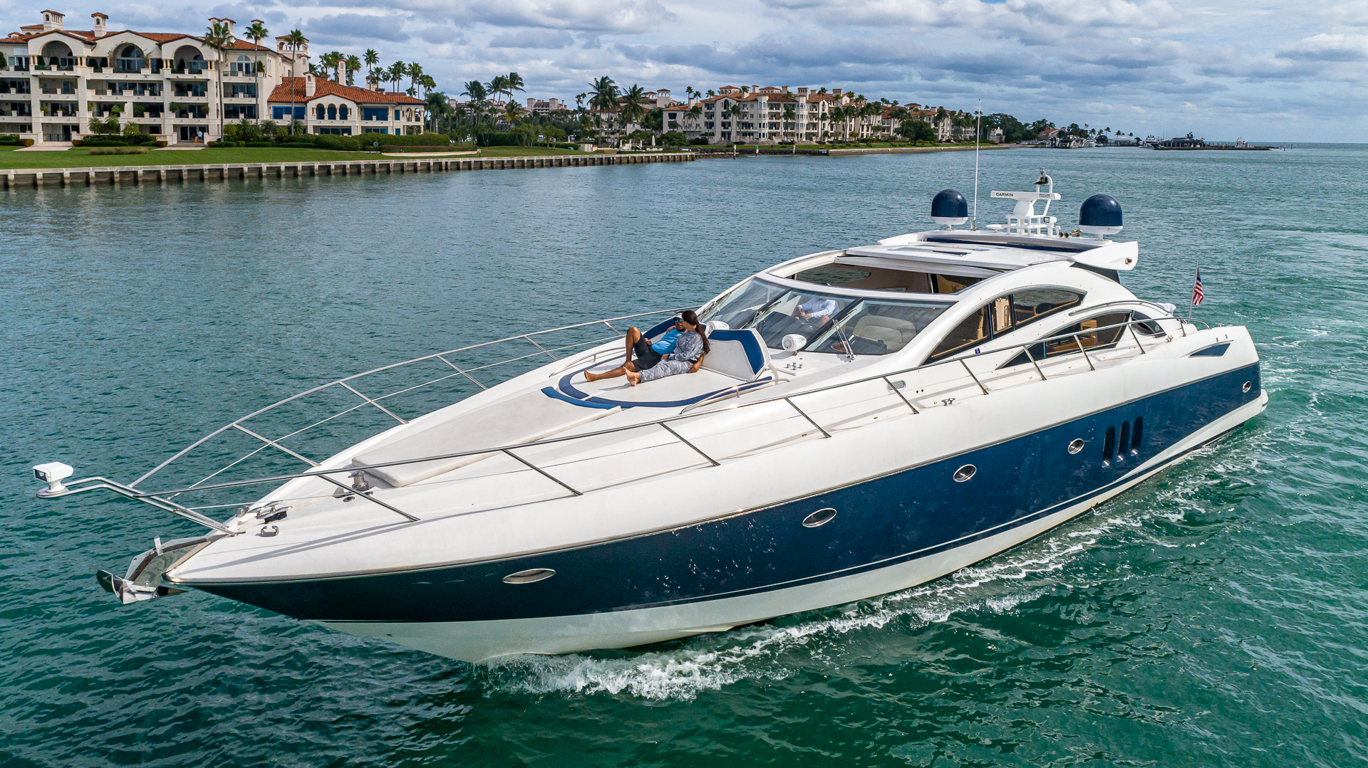 75ft Sunseeker Aquah yacht rental Miami - spacious deck area ideal for sunset cruises and bachelorette parties