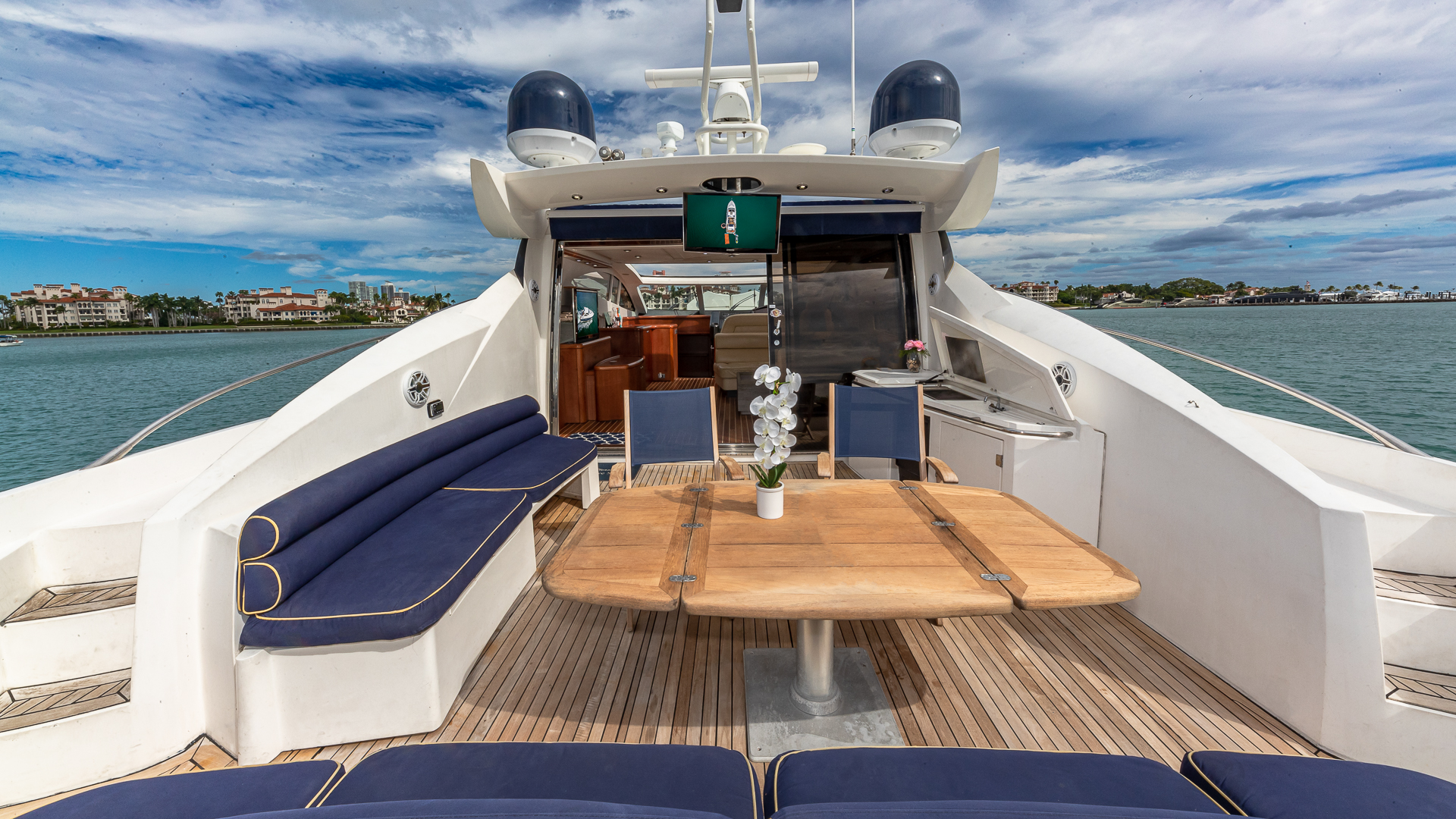 75ft Sunseeker Aquah yacht rental Miami - spacious deck area ideal for sunset cruises and bachelorette parties