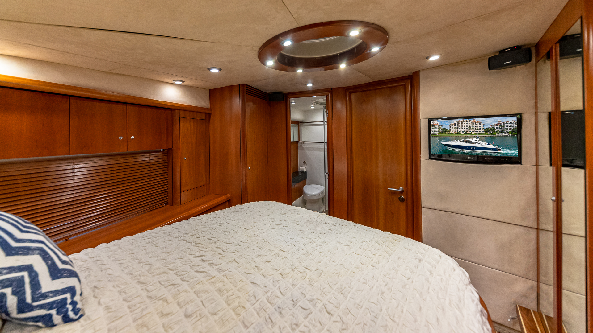 75ft Sunseeker Aquah yacht rental Miami - elegant interior salon for corporate events and private gatherings
