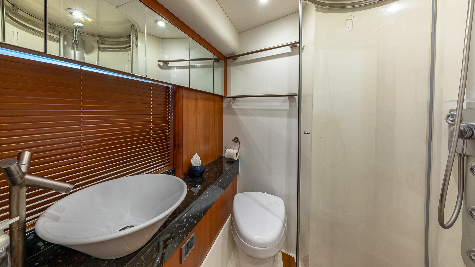 75ft Sunseeker Aquah yacht rental Miami - bow seating area perfect for sunbathing and relaxation
