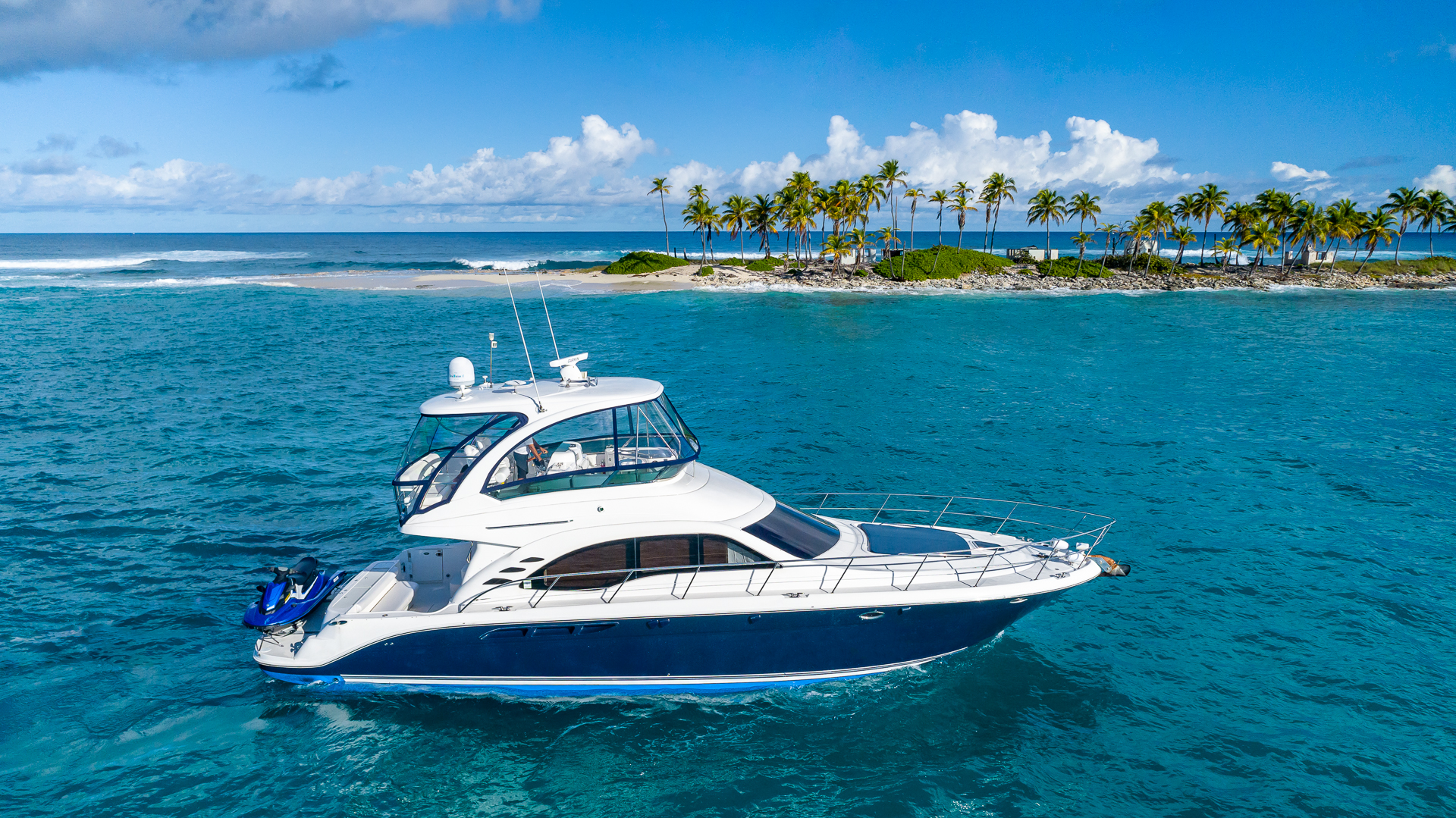 55ft Sea Ray J yacht rental Miami - premium amenities and entertainment system