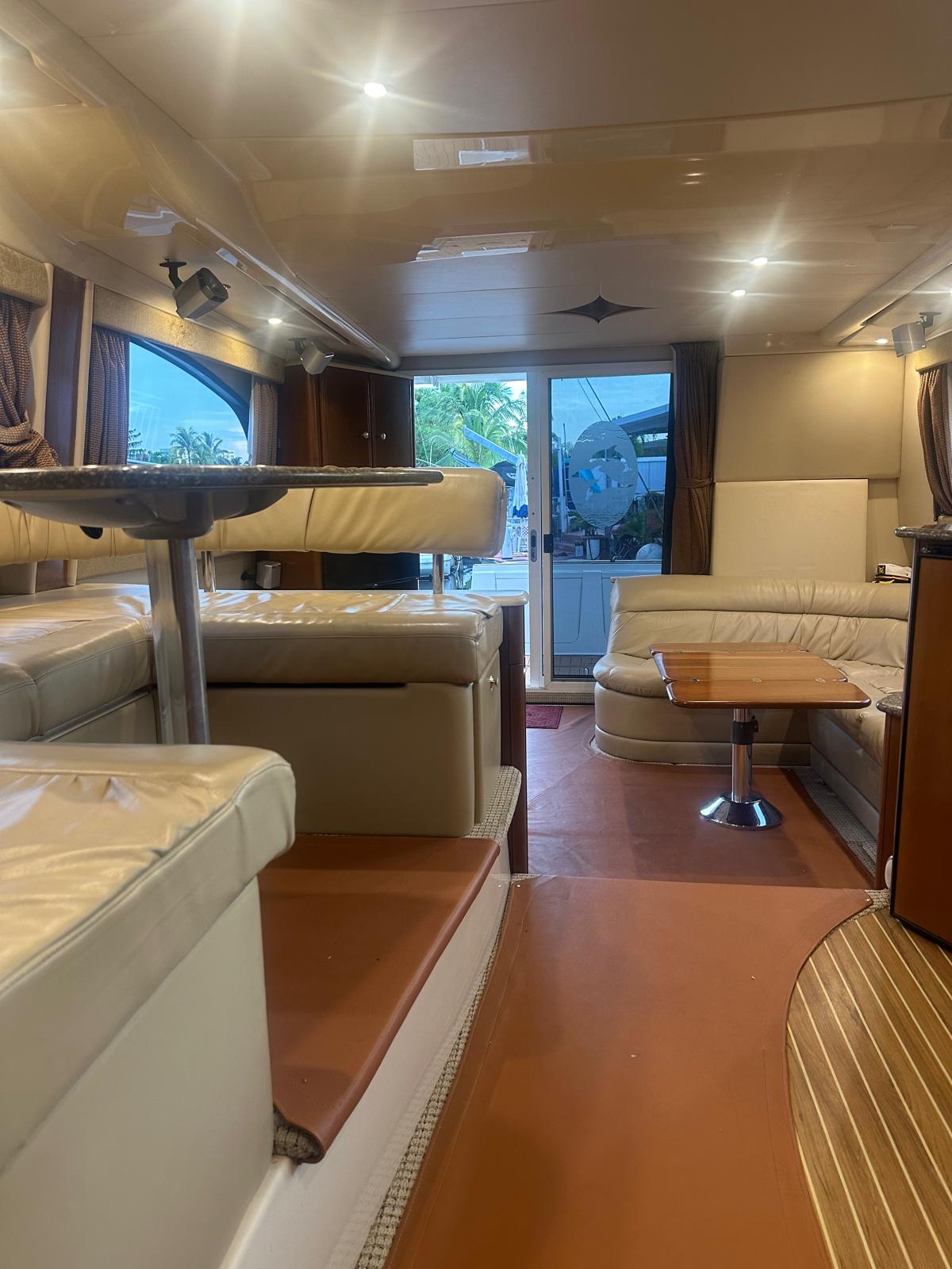 50ft Meridian O yacht rental Miami - navigation bridge and helm station
