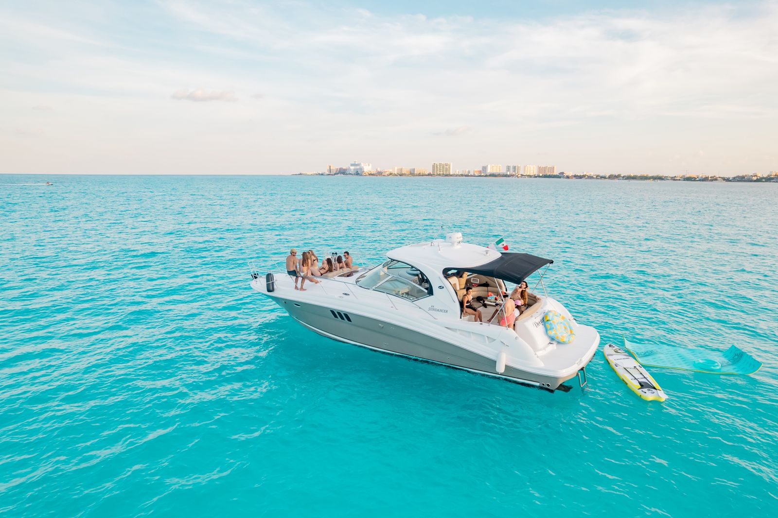 44ft Sea Ray luxury yacht charter Miami - exterior view perfect for parties and celebrations