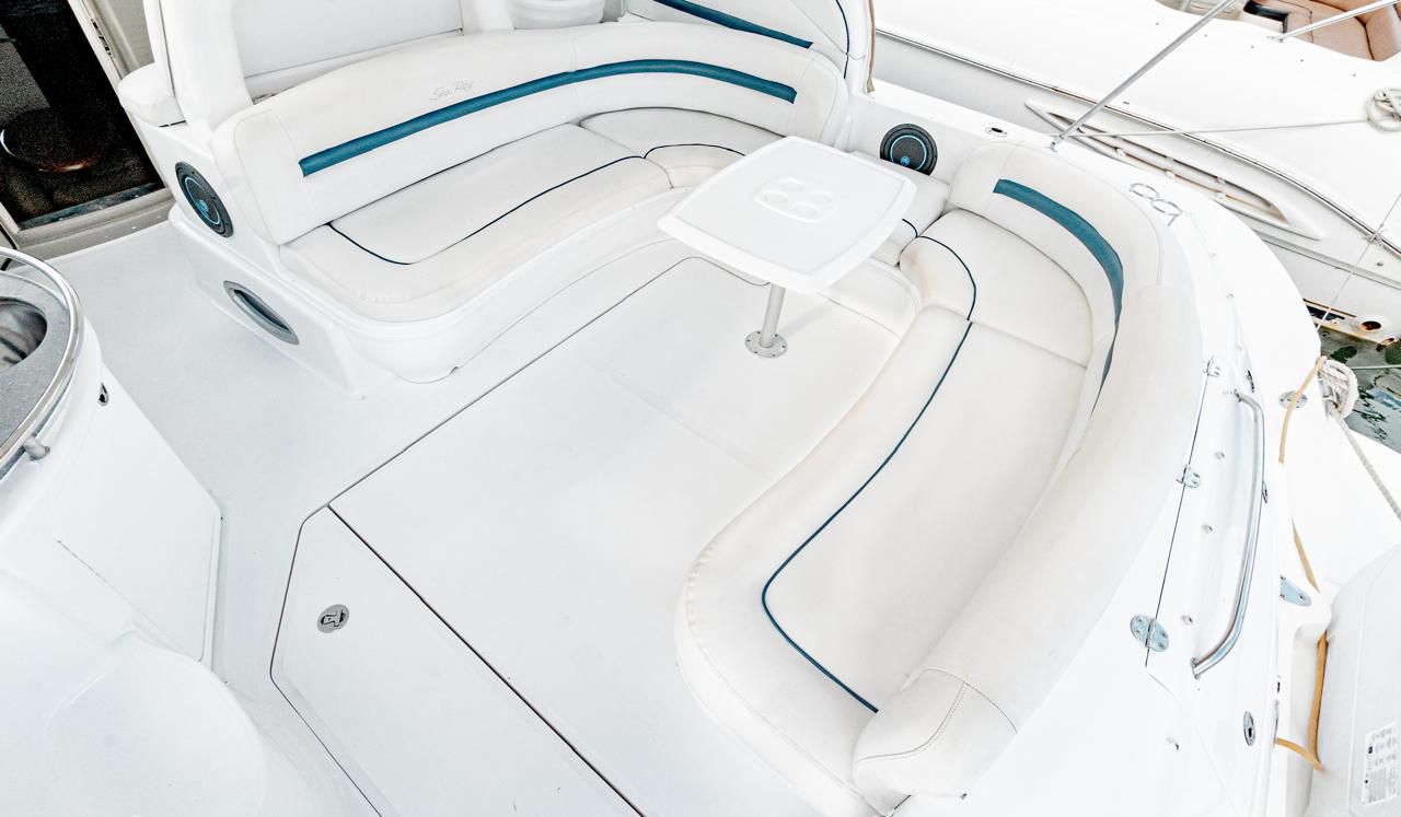 47ft Sea Ray yacht rental Miami - bow seating area perfect for sunbathing and relaxation