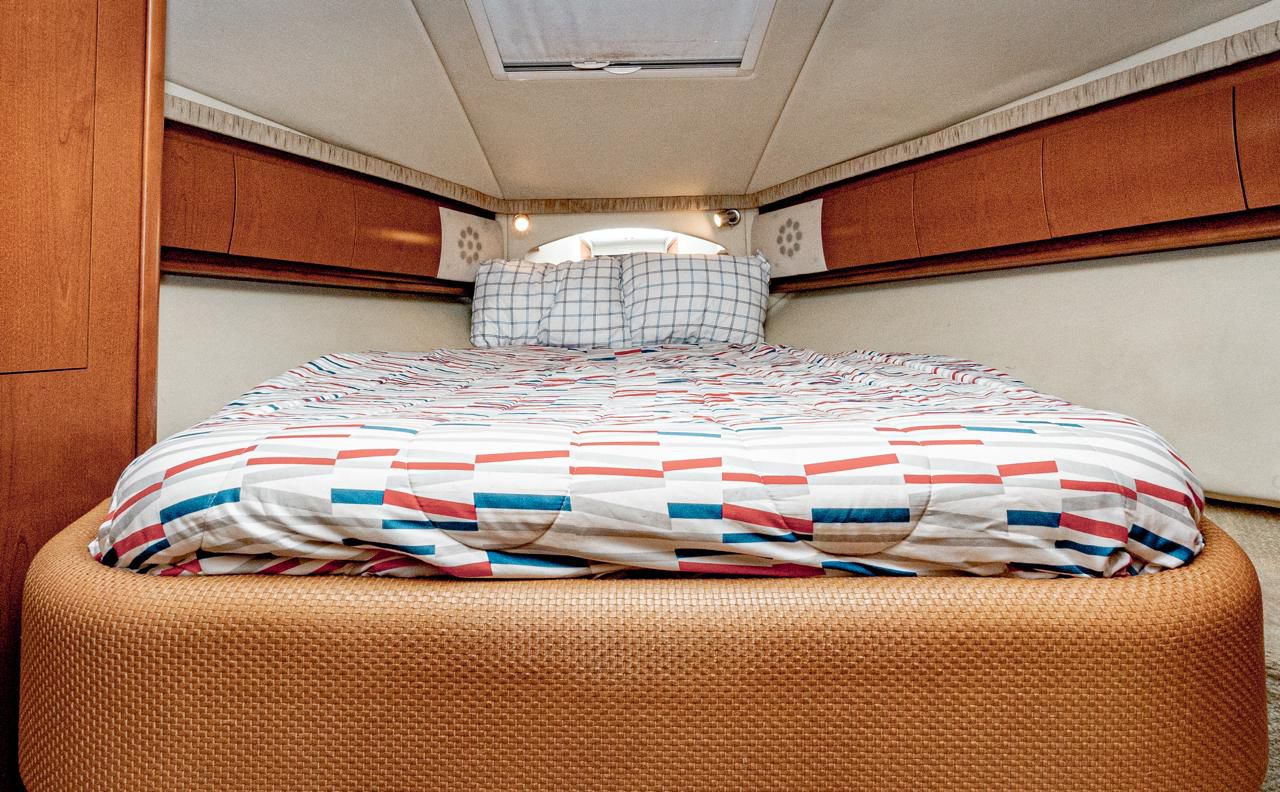 47ft Sea Ray yacht rental Miami - comfortable lounge area for group celebrations